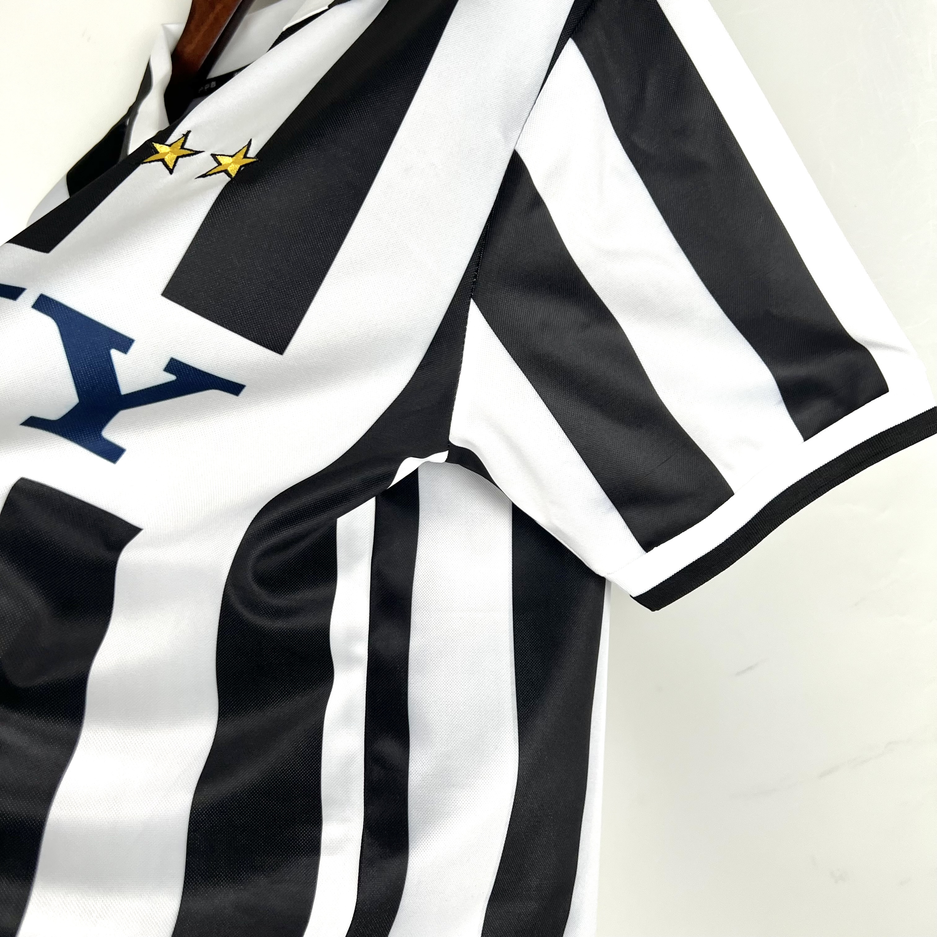 Camisola Principal Juventus 1996/1997 - Versão adepto 8