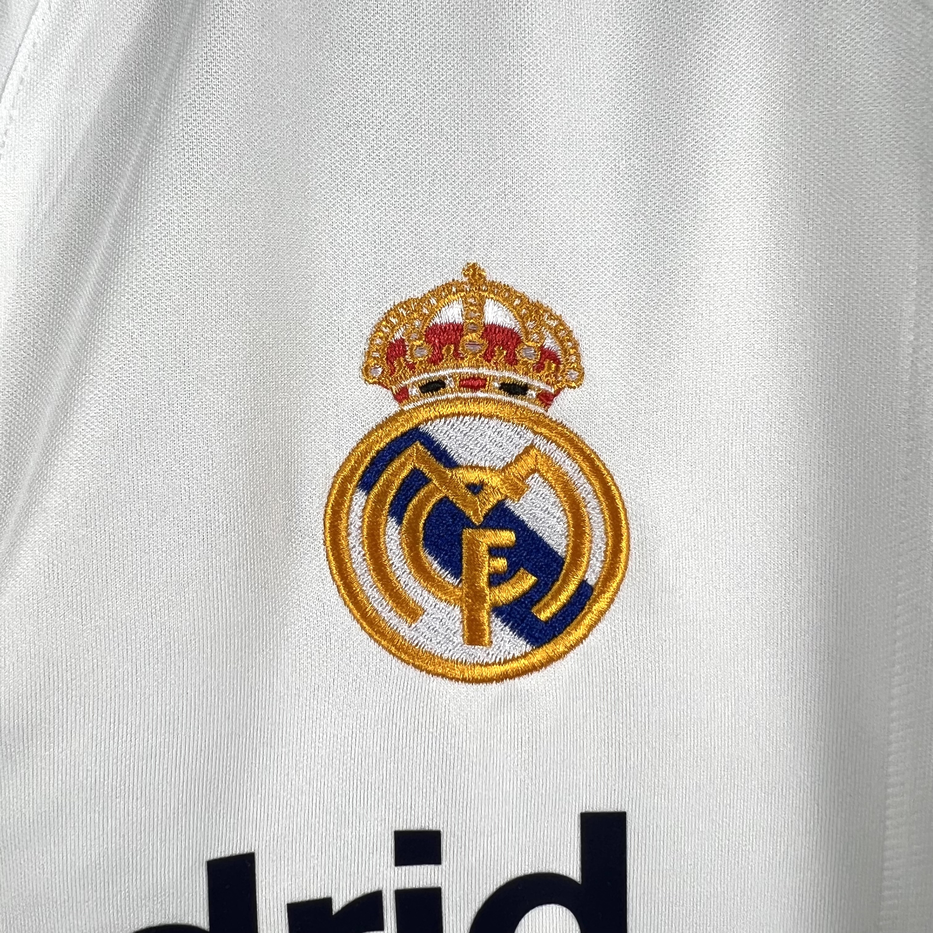 Camisola principal Real Madrid 2001/2002 - Versão adepto 4