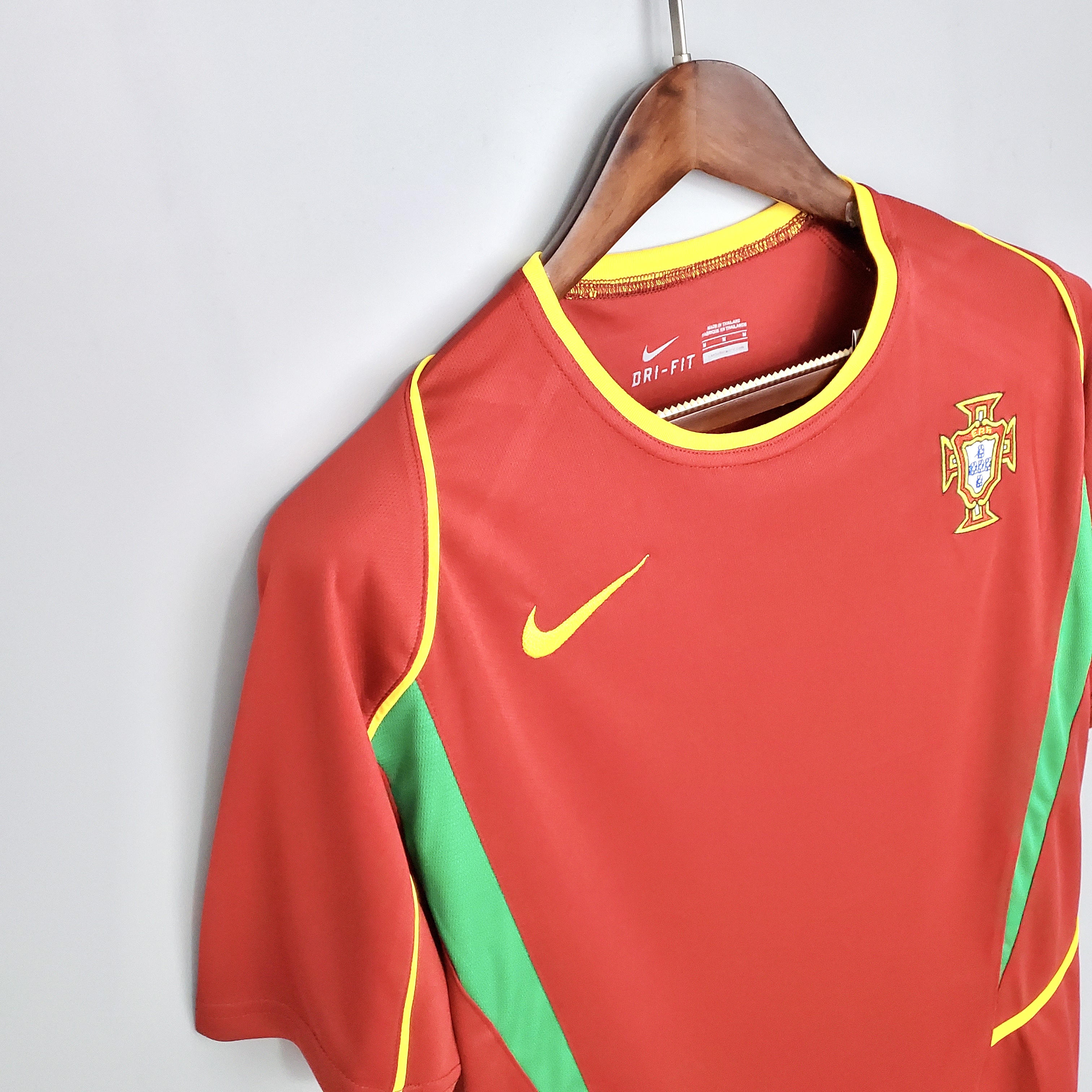 Camisola principal Portugal 2002 - Versão adepto 8