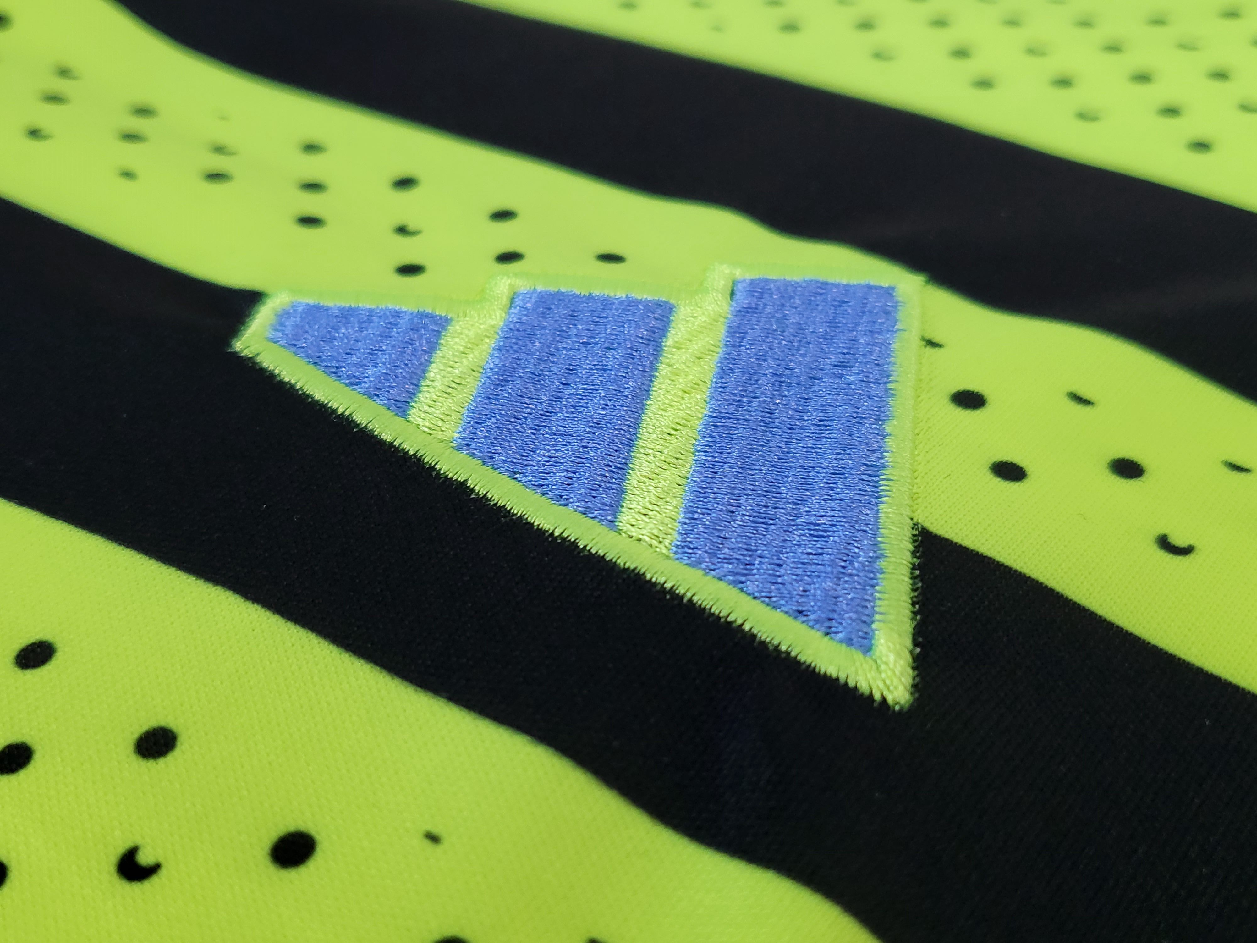 Camisola alternativa Arsenal 23/24 - Saka 7 6