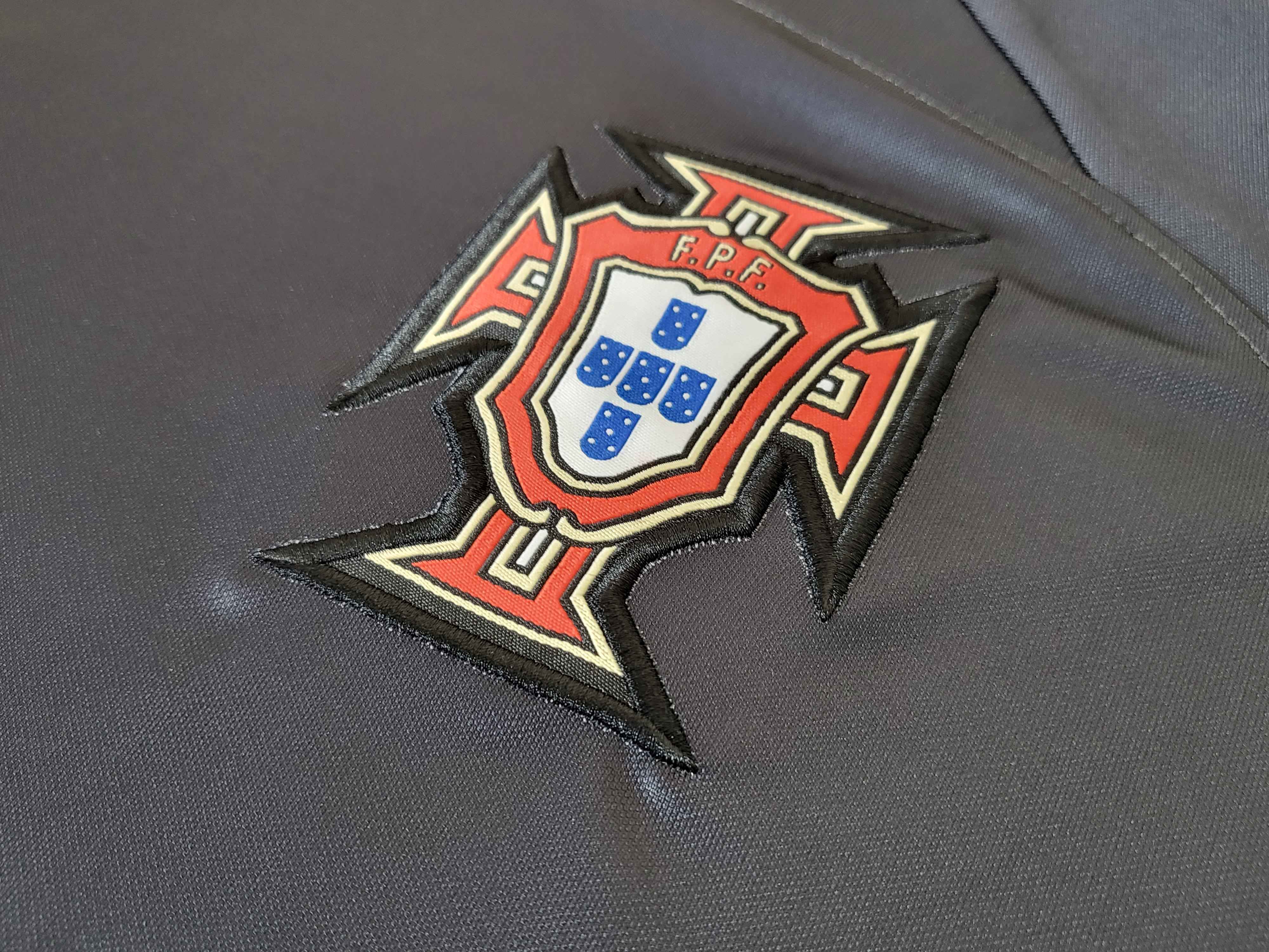 Camisola Portugal Edição Especial - Versão adepto 4