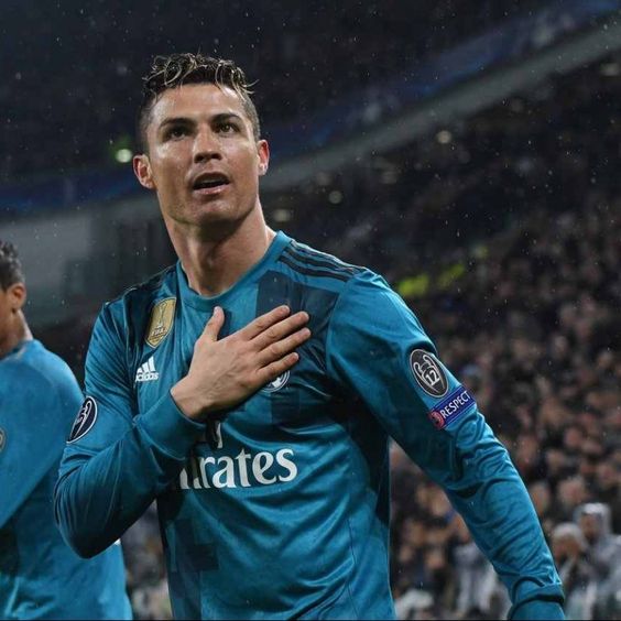 3ª camisola Real Madrid 2017/2018 - Versão adepto 2