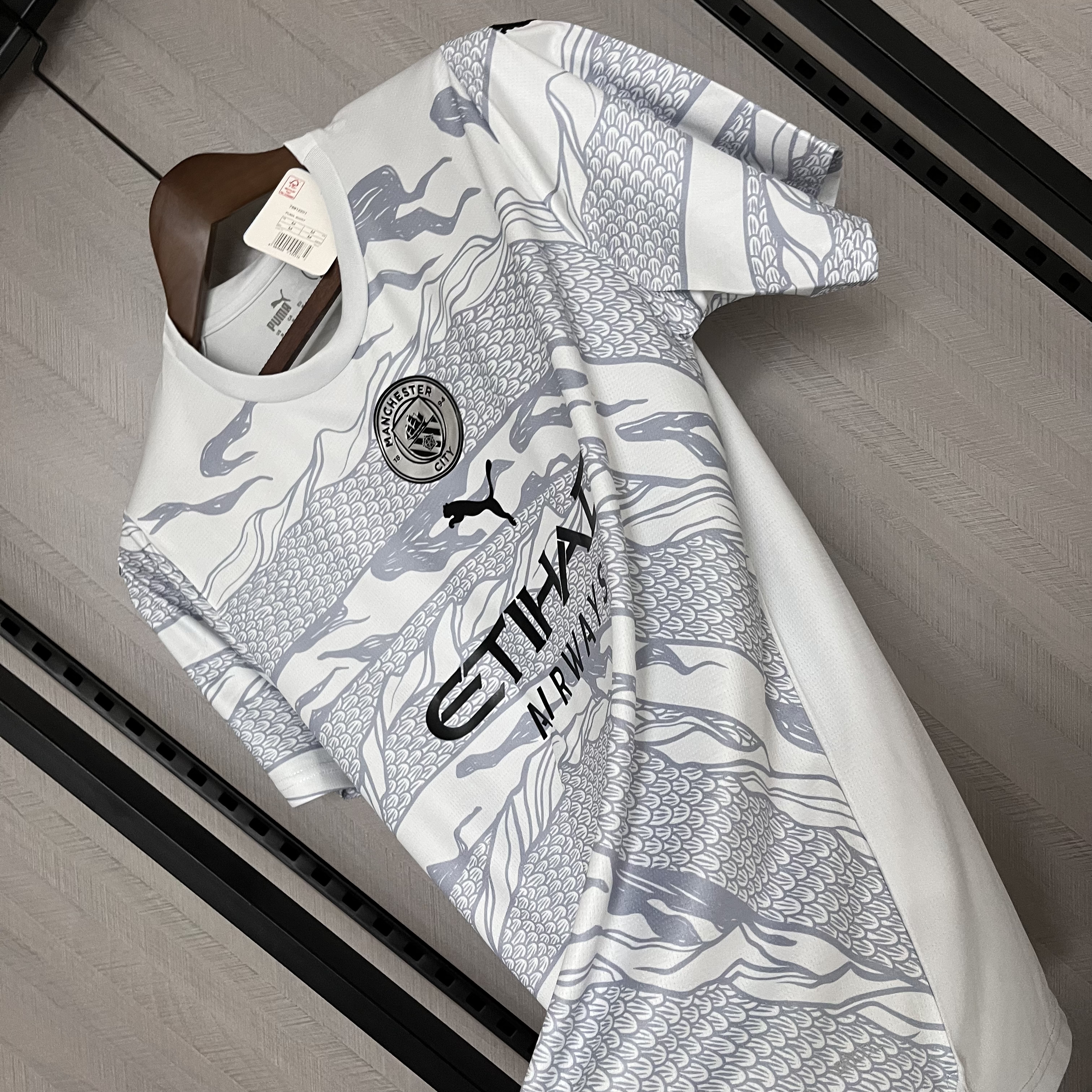 Camisola Man City edição comemorativa 23/24 - Versão Adepto 9