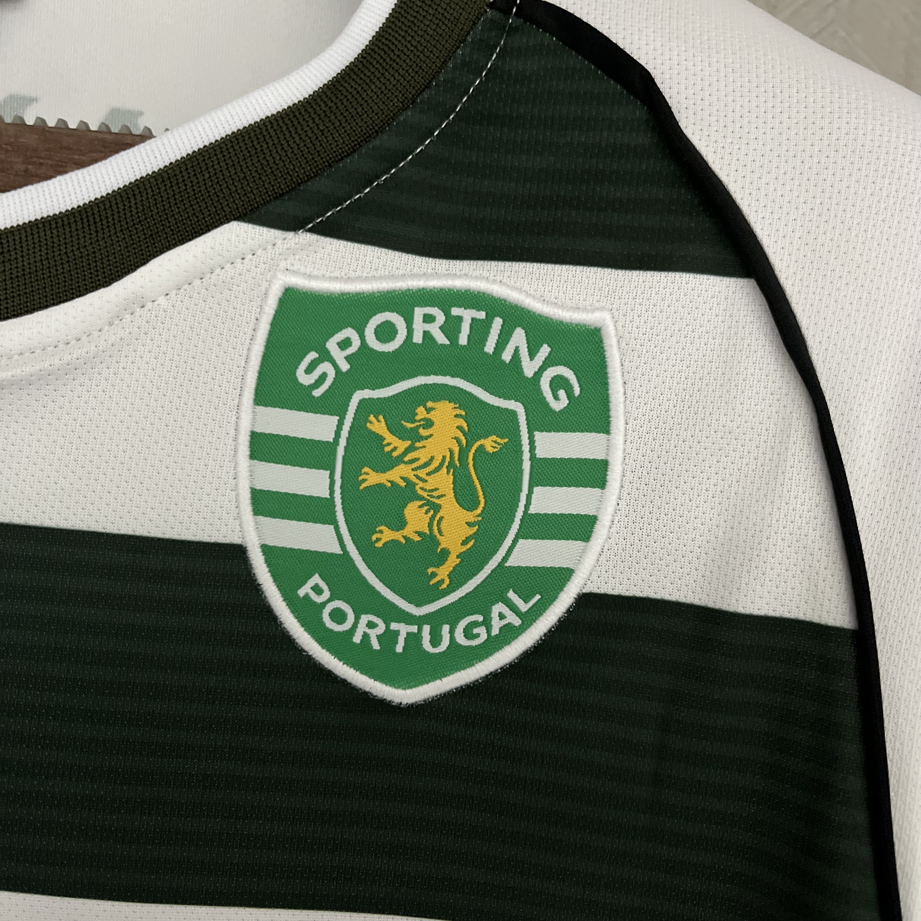 Camisola principal Sporting CP 2002/2003 - Manga comprida - Versão adepto 4