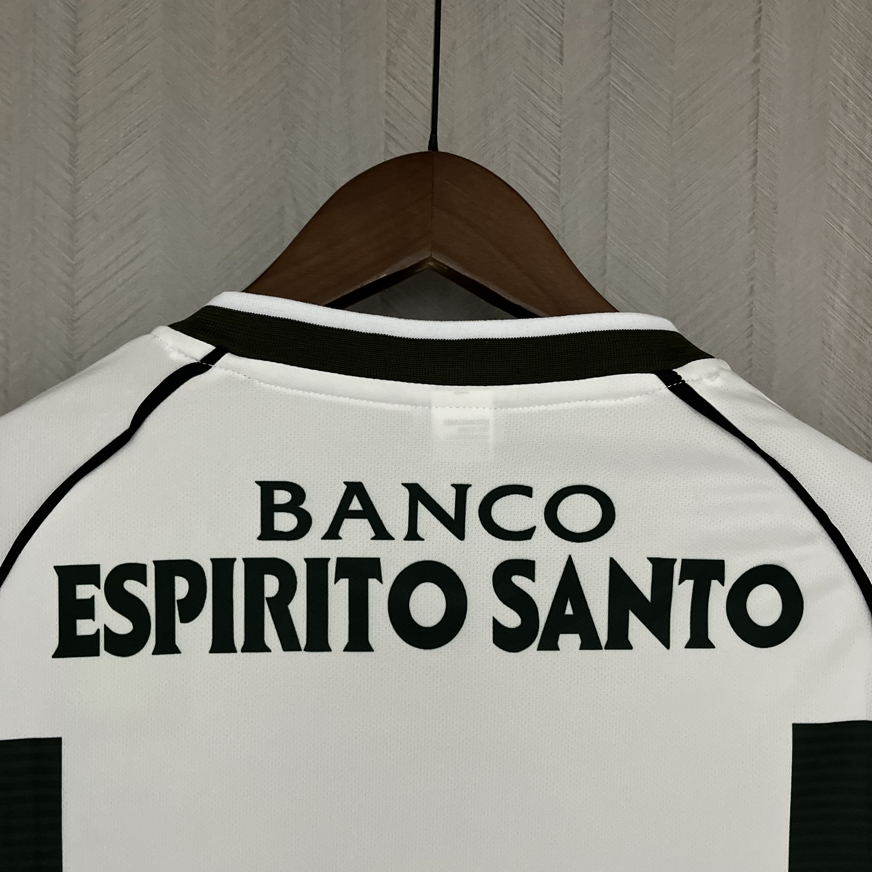 Camisola principal Sporting CP 2002/2003 - Manga comprida - Versão adepto 7