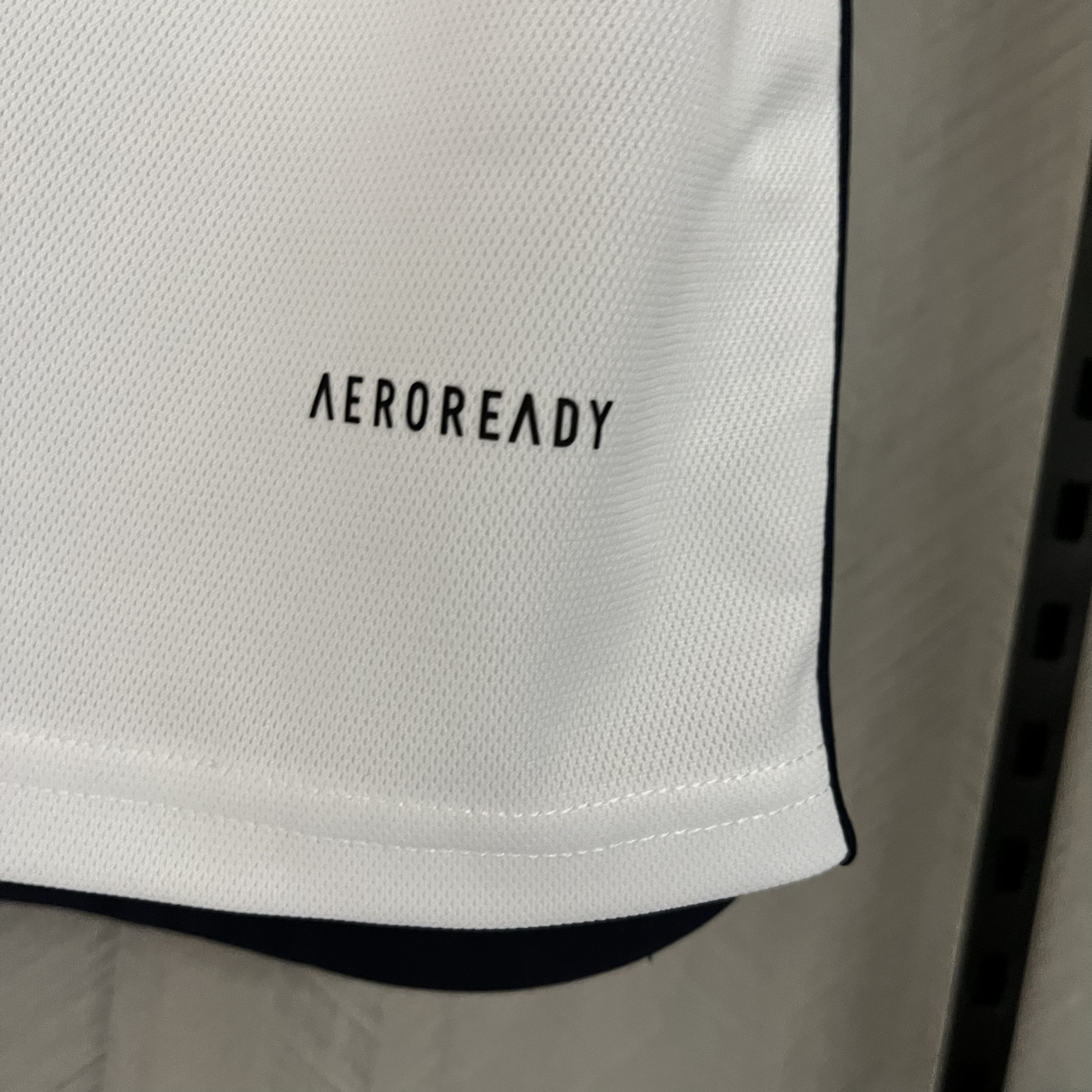 Camisola Principal Real Madrid 23/24 - Versão Adepto 12