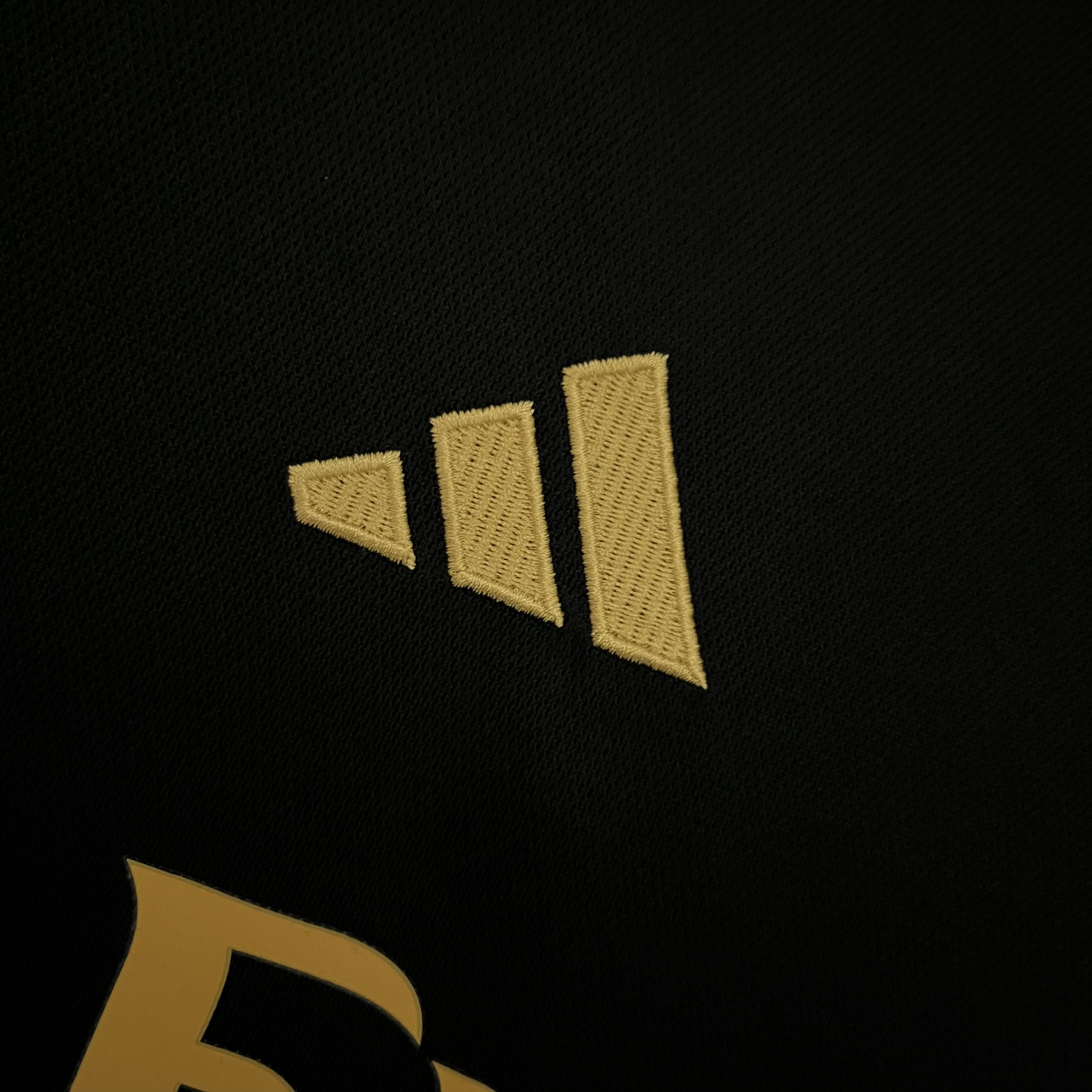 3ª Camisola Real Madrid 23/24 - Versão Adepto 5