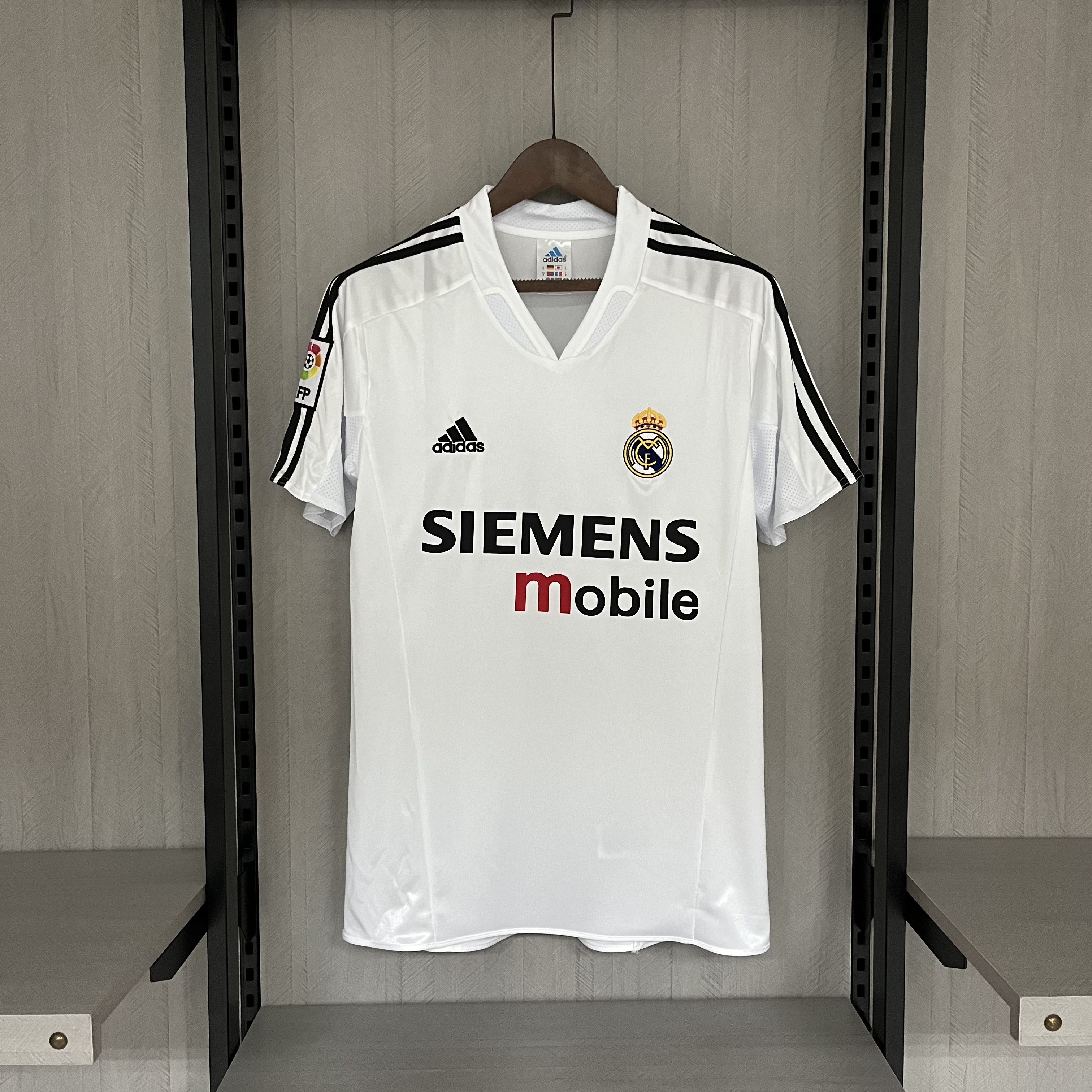Camisola principal Real Madrid 2004/2005 - Versão adepto 1