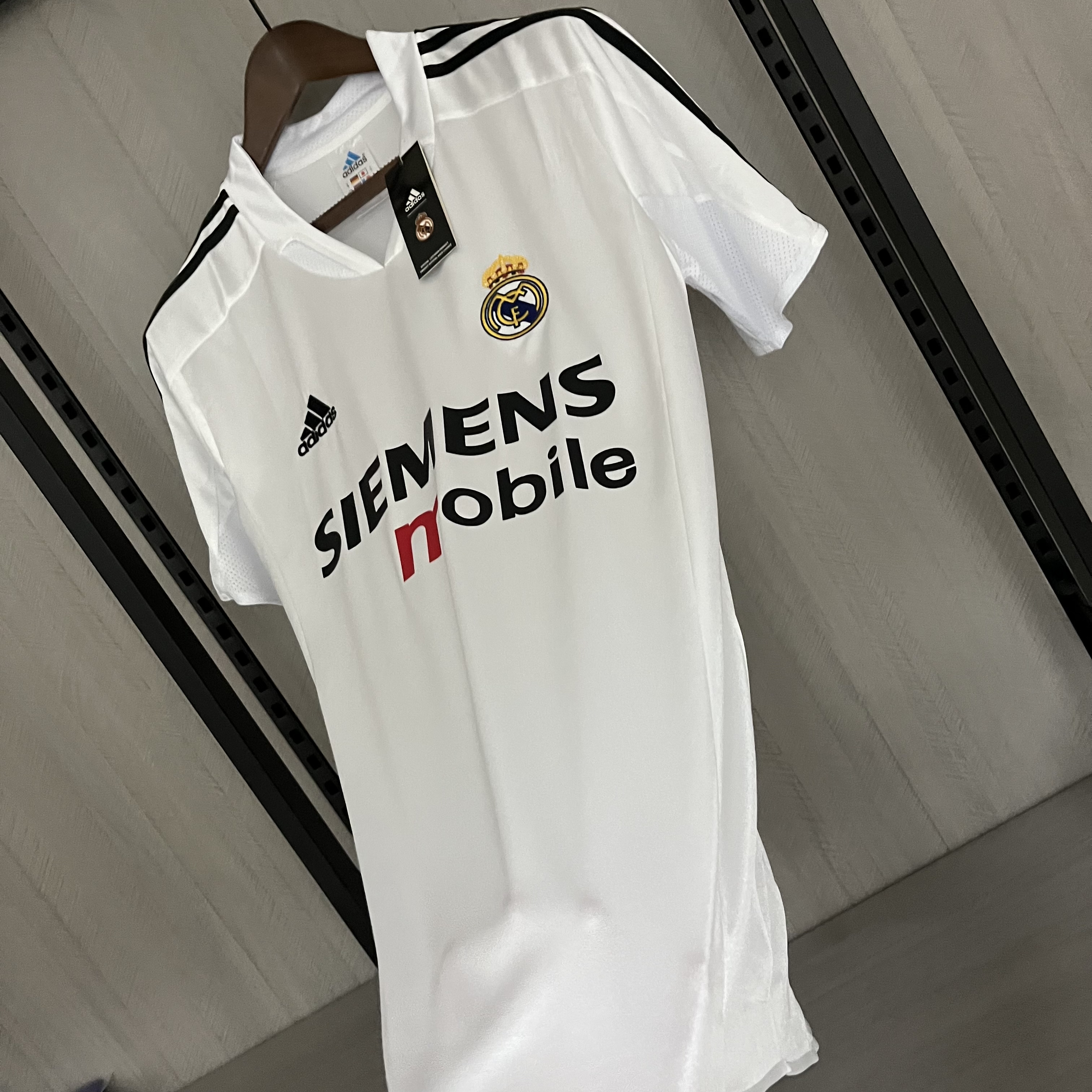 Camisola principal Real Madrid 2004/2005 - Versão adepto 9