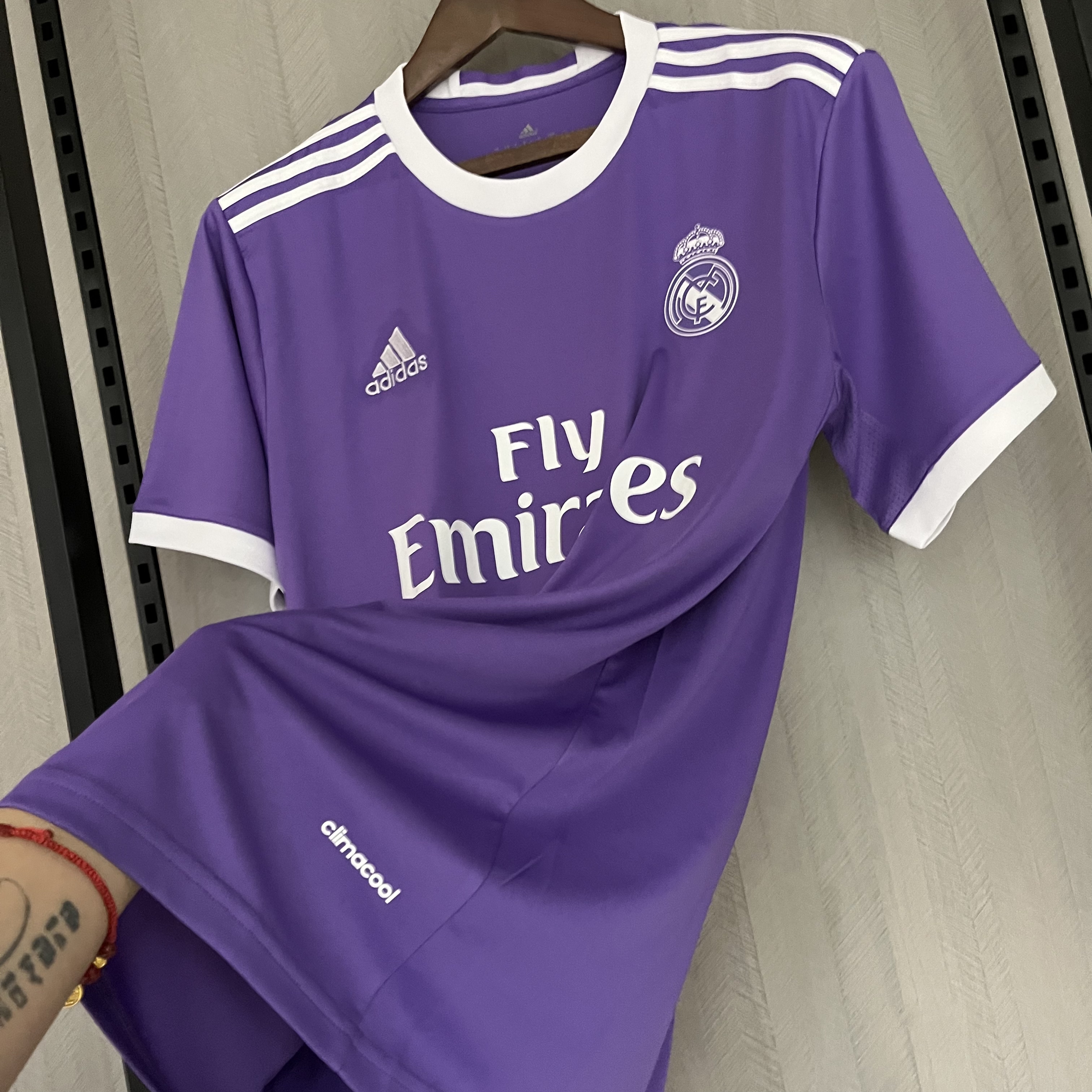 Camisola alternativa Real Madrid 2016/2017 - Versão adepto 8