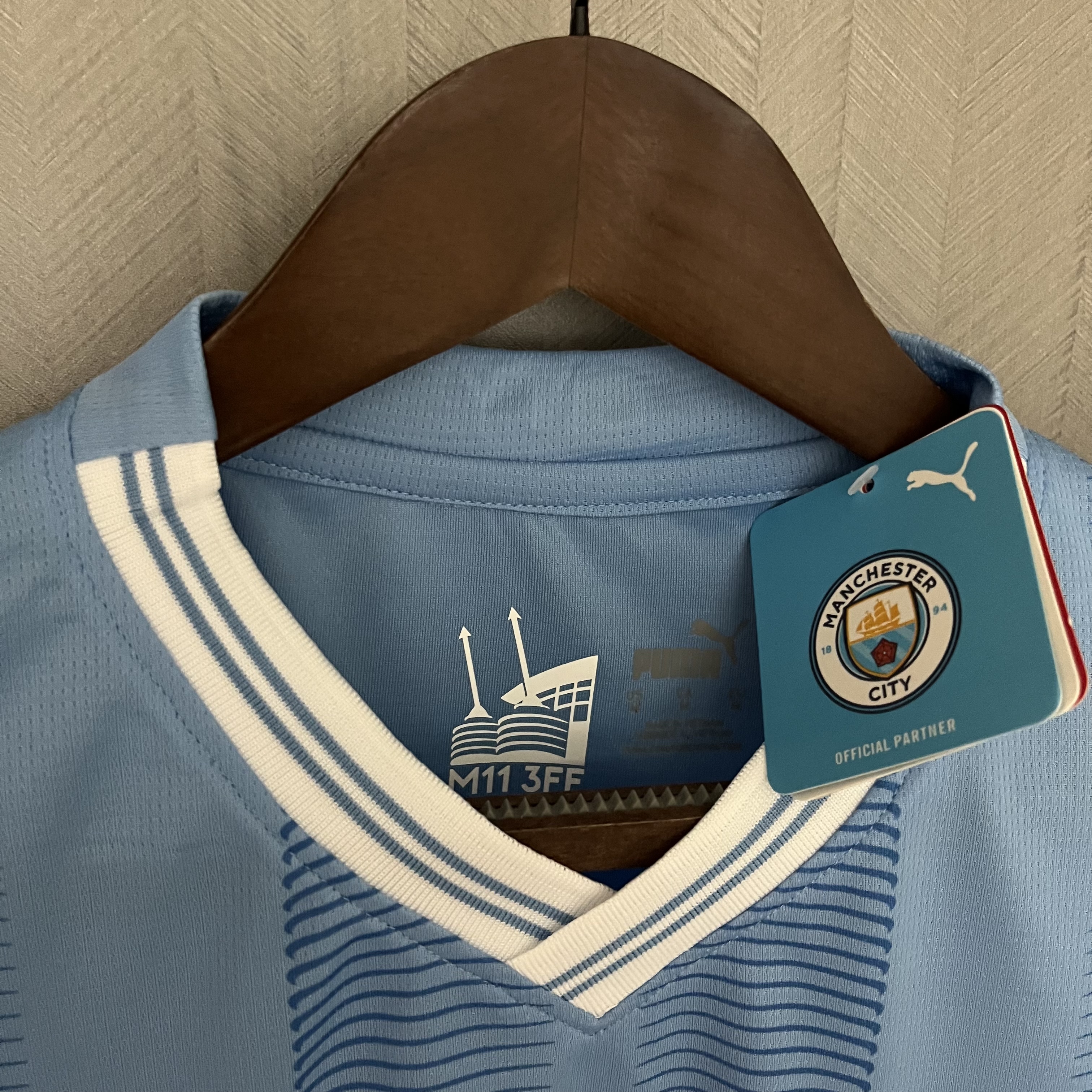 Camisola Principal Man City 23/24 - Versão Adepto 8