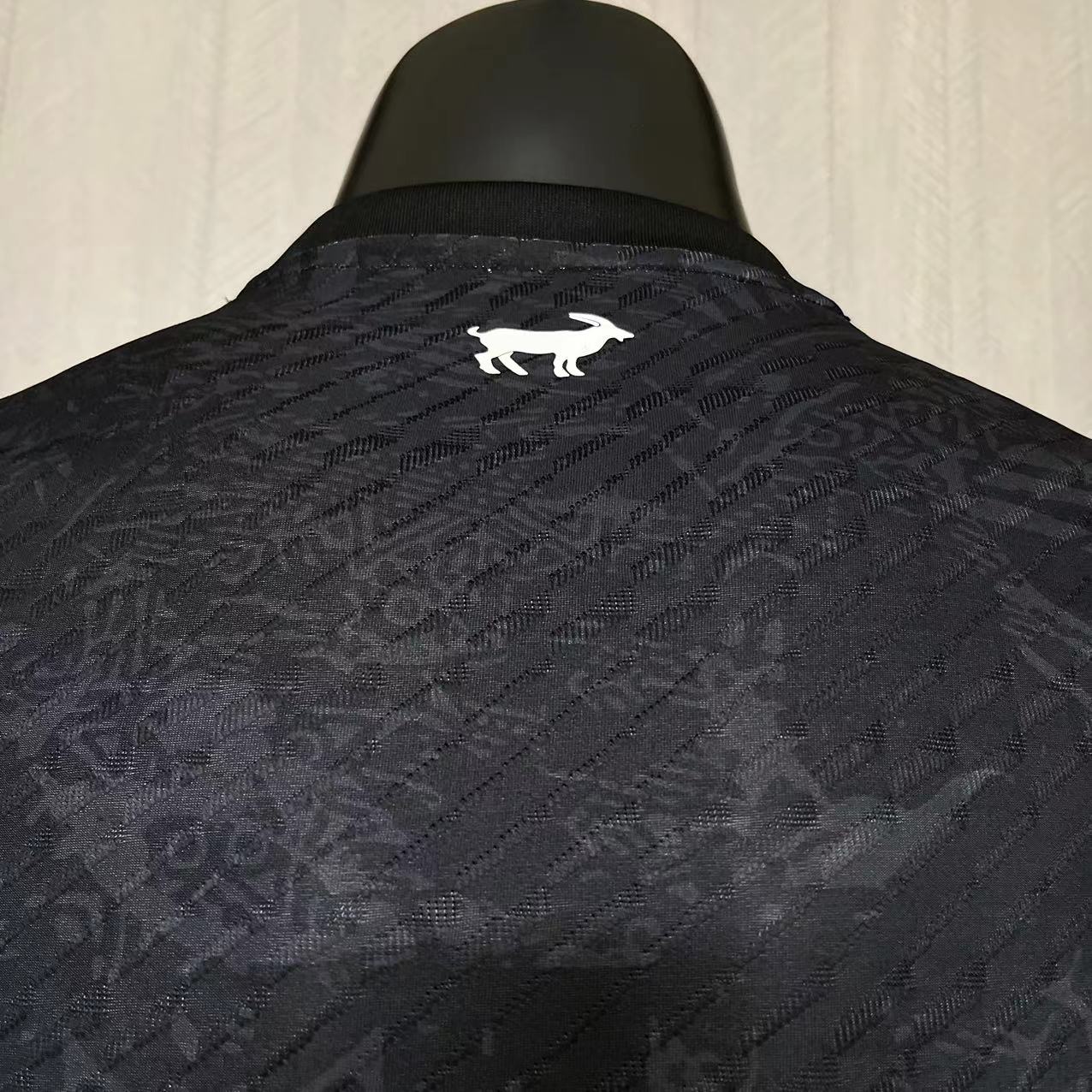 Camisola Portugal edição especial CR7 - Versão Jogador 5