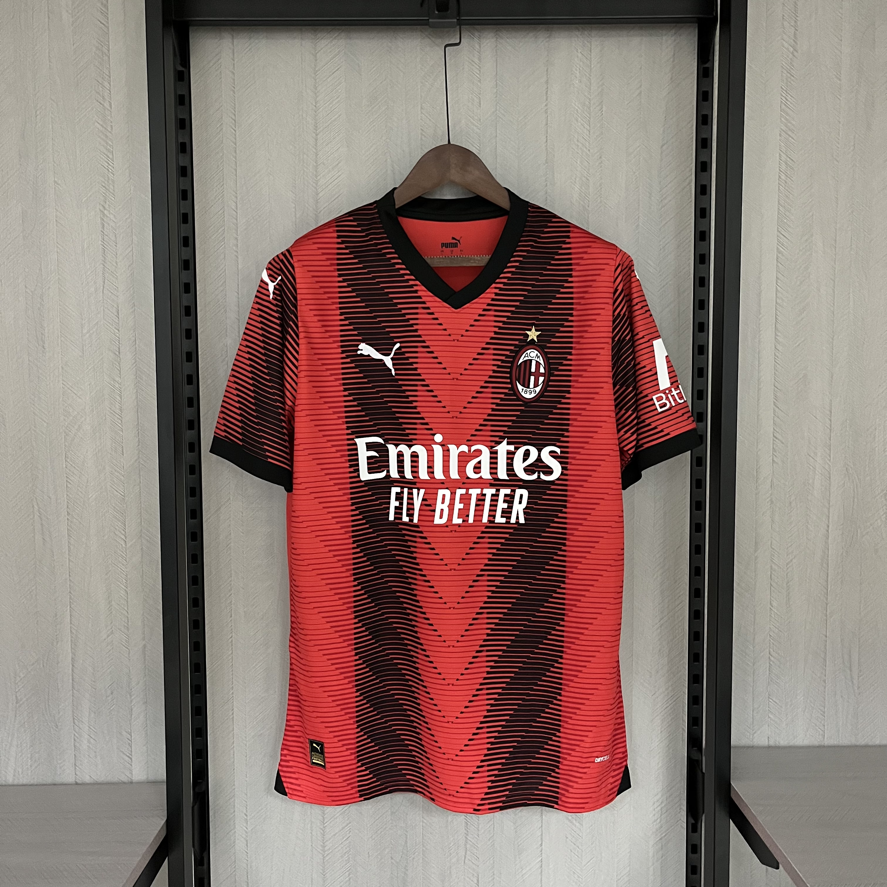 Camisola Principal AC Milan 23/24 - Versão adepto 1