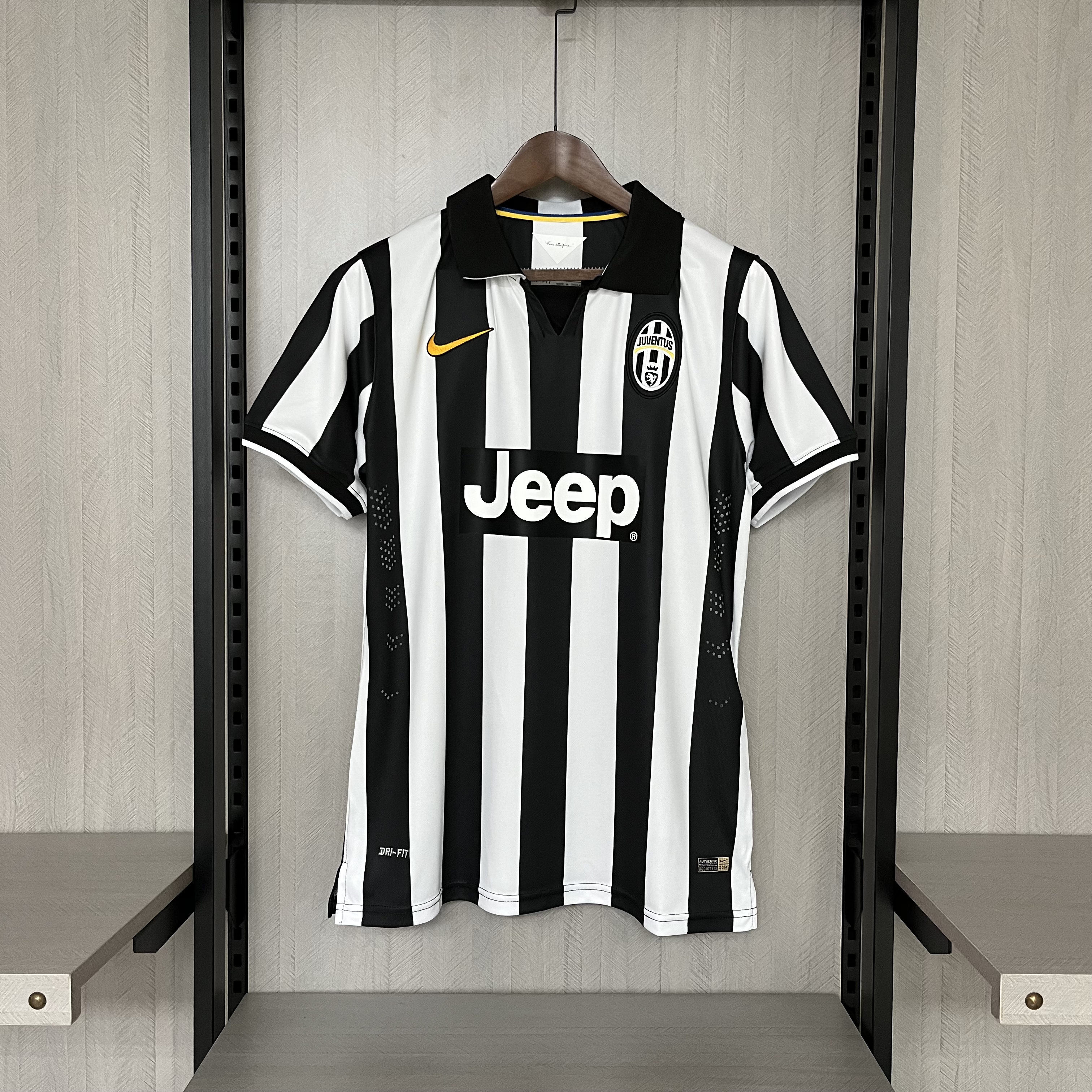 Camisola Principal Juventus 2014/2015 - Versão adepto 1