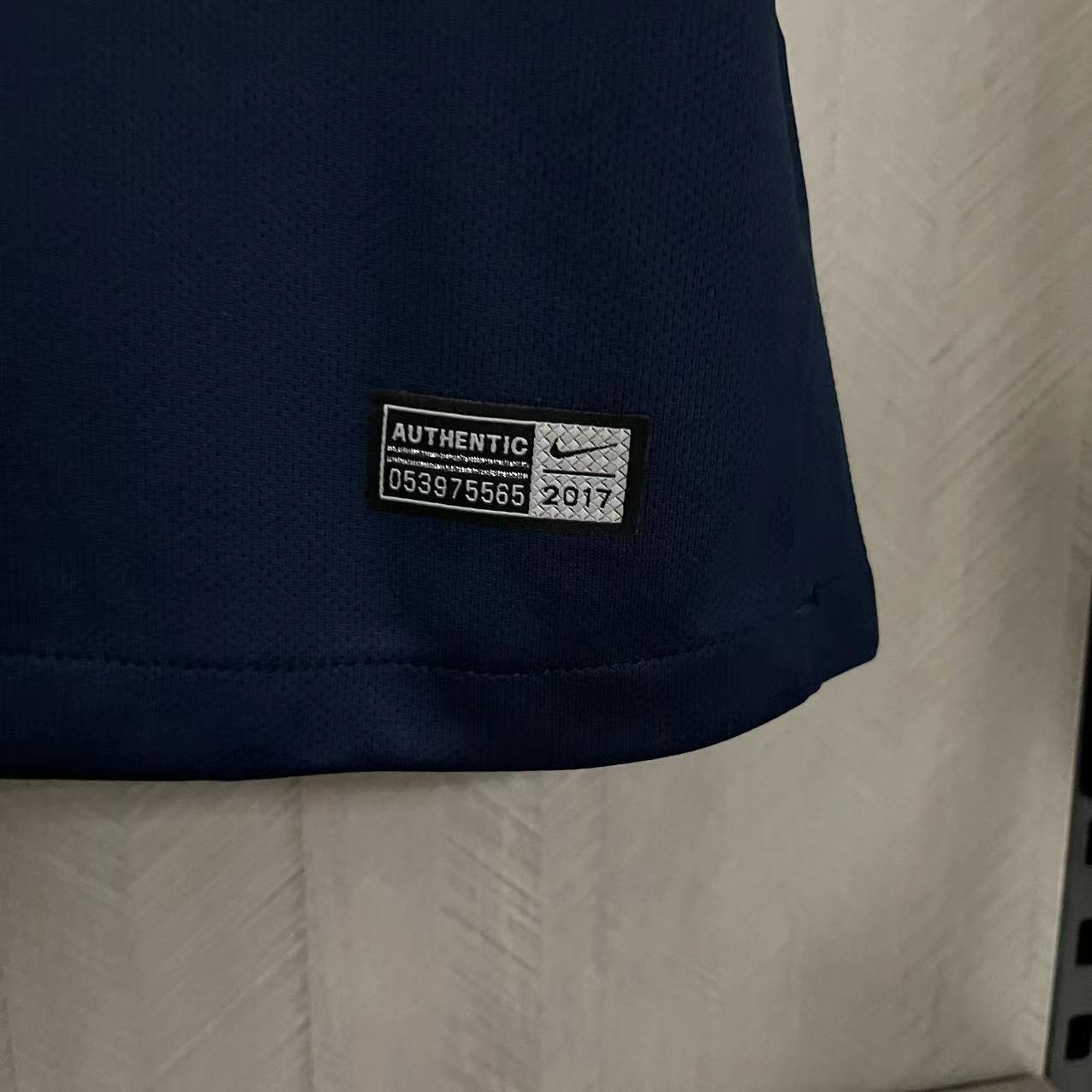 Camisola principal PSG 2017/2018 - Versão adepto 10