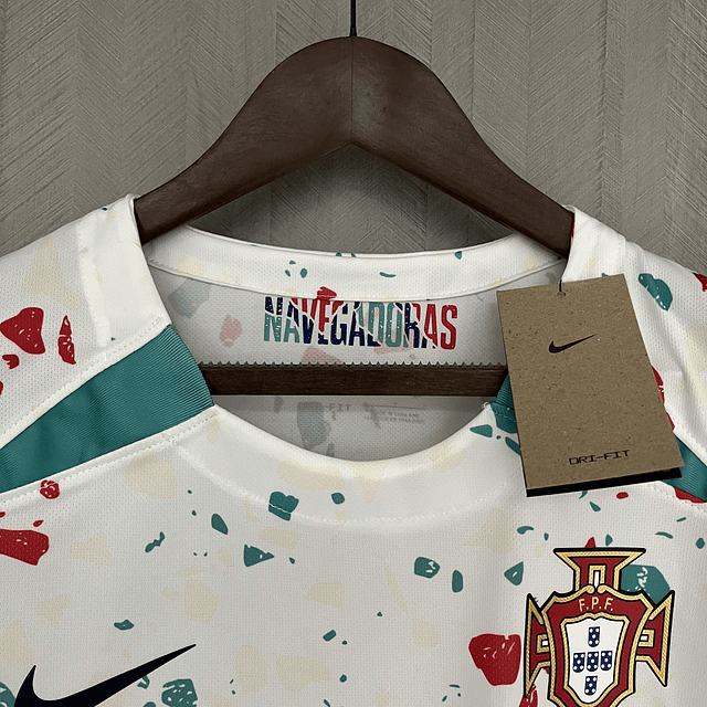 Camisola alternativa Portugal 2023 coleção Navegadoras - Versão feminina