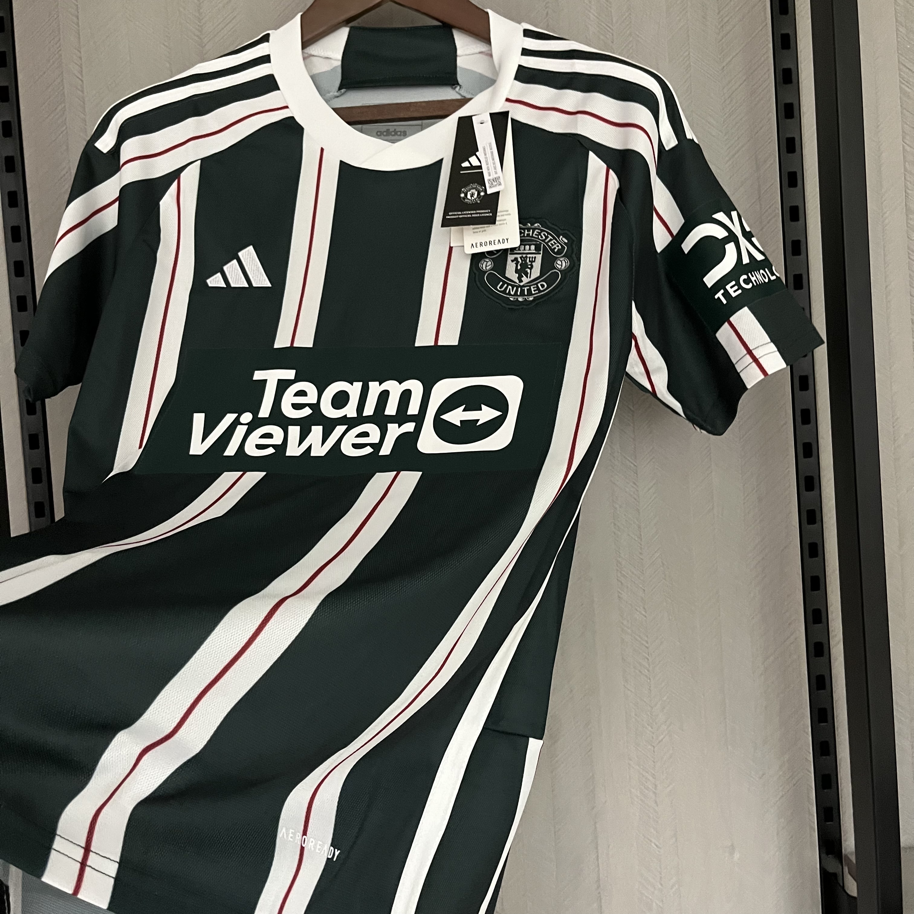 Camisola alternativa Man United 23/24 - Versão Adepto 10