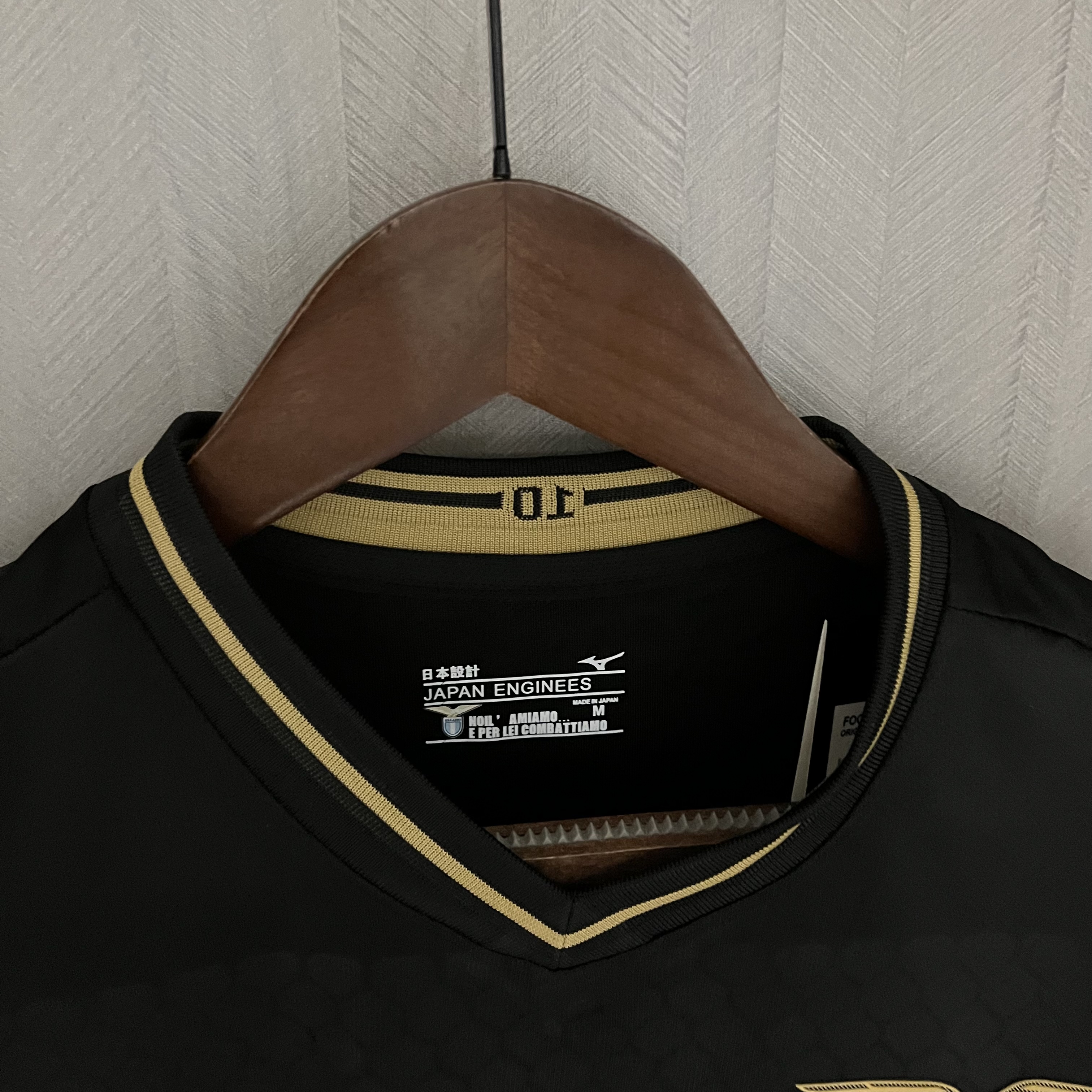 Camisola Lazio 23/24 edição comemorativa 10º aniversário final da taça de Itália 2013 - Versão adepto 7