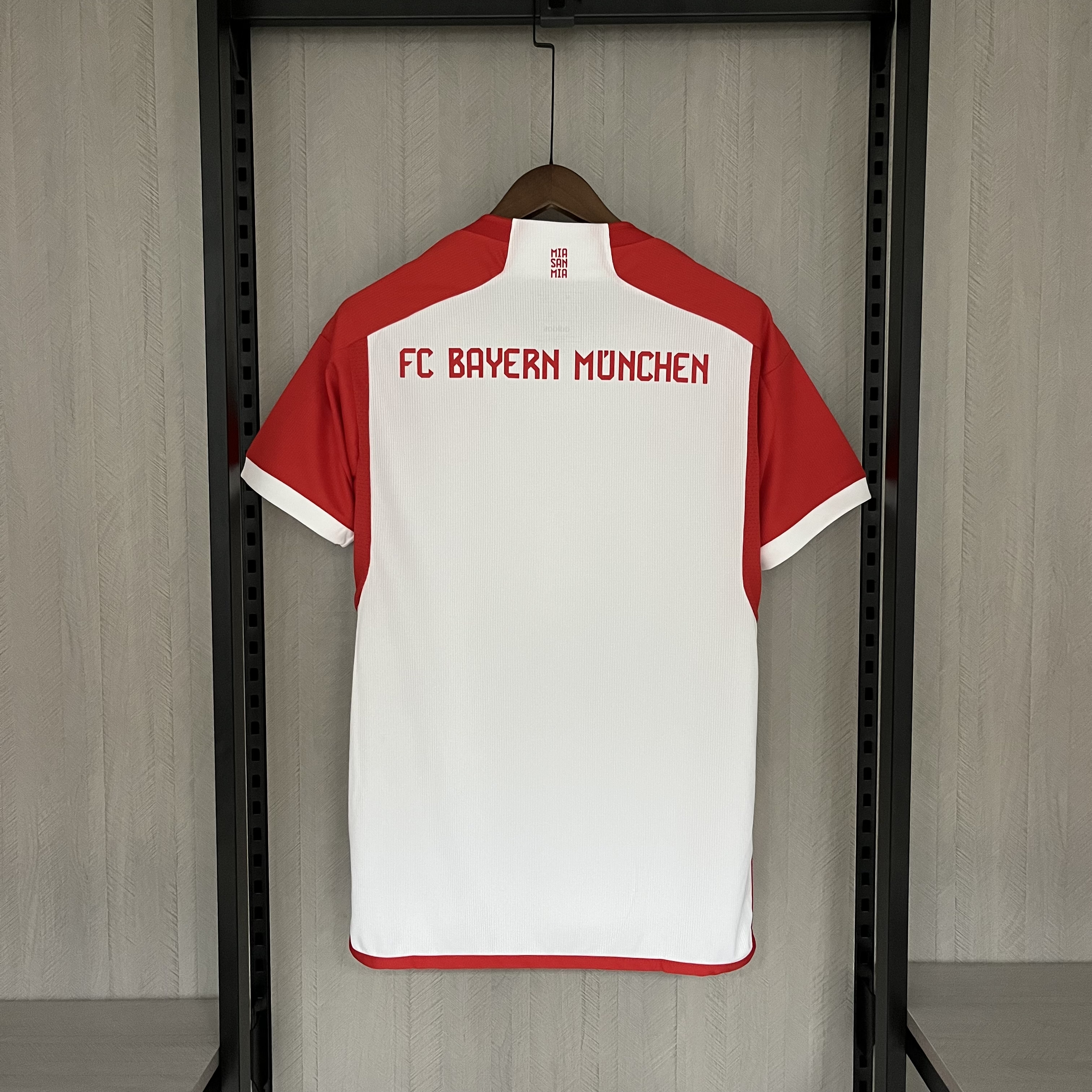 Camisola Principal Bayern Munique 23/24 - Versão adepto 3