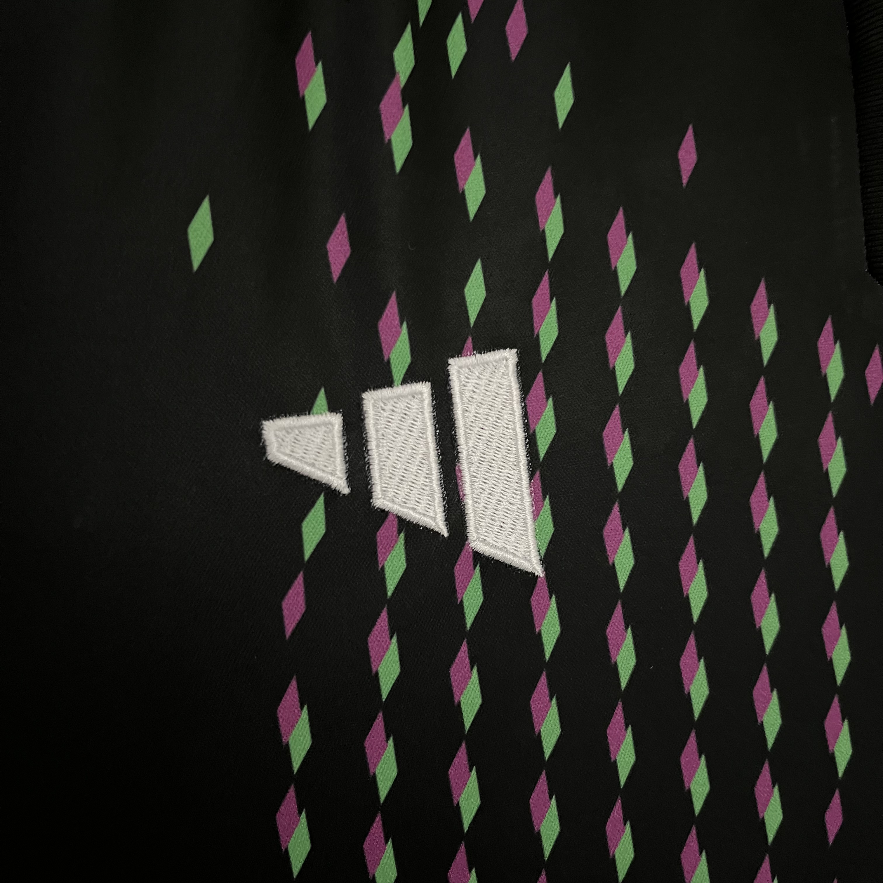 Camisola alternativa Bayern Munique 23/24 - Versão adepto 5