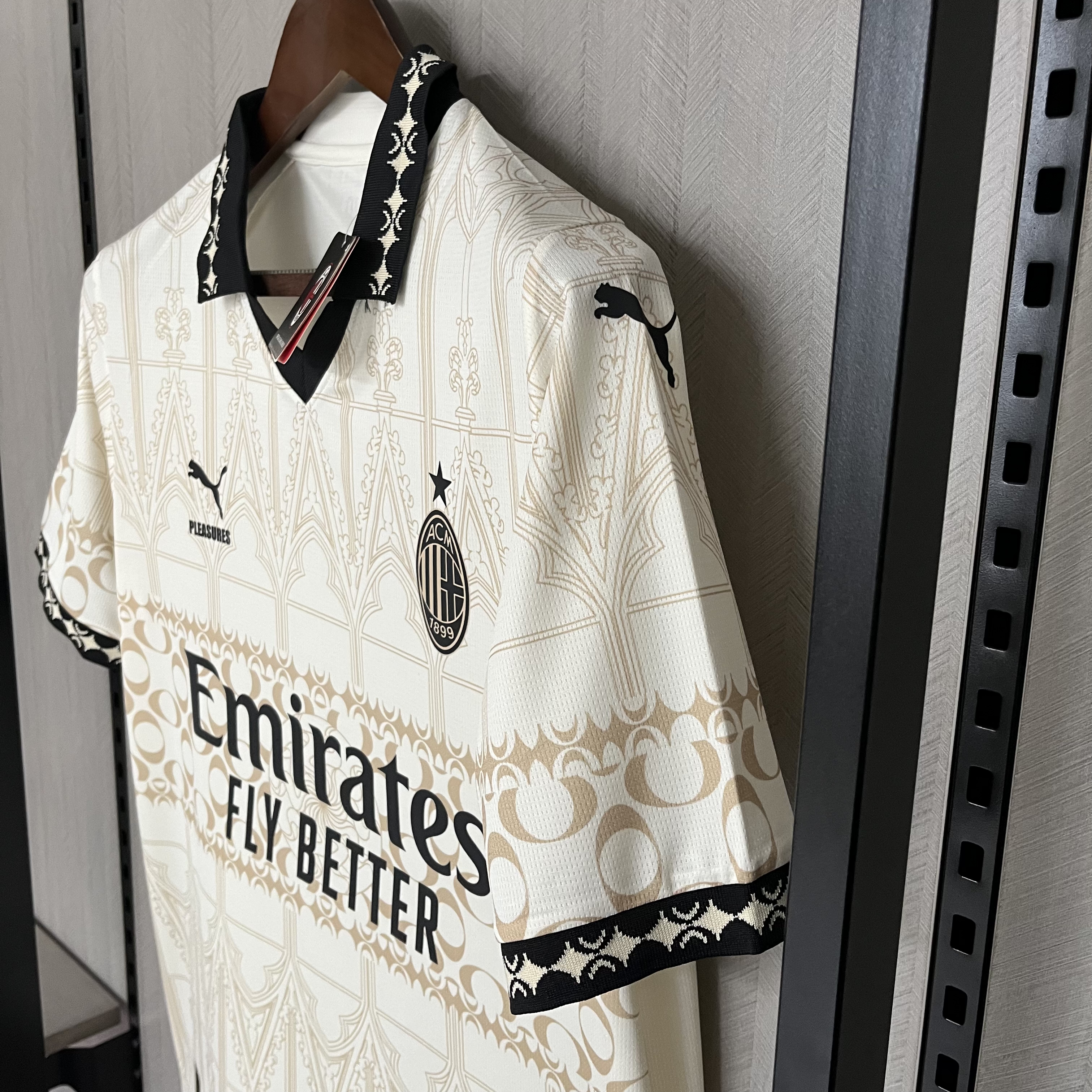Camisola AC Milan X Pleasures White 23/24 - Versão adepto 8