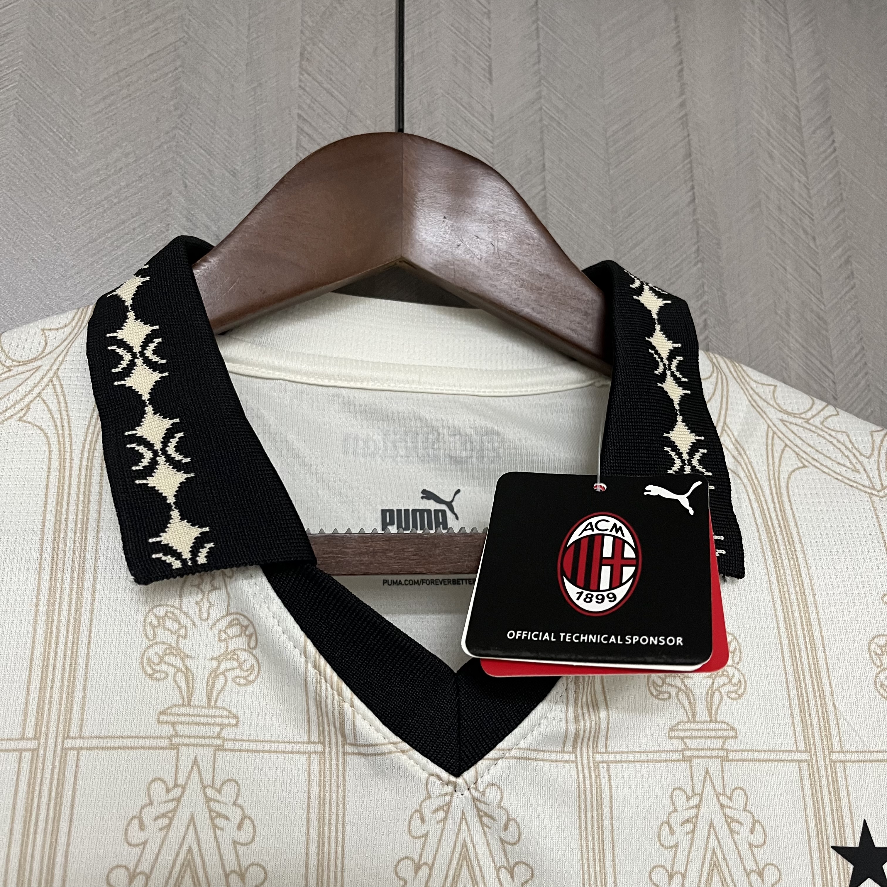 Camisola AC Milan X Pleasures White 23/24 - Versão adepto 6