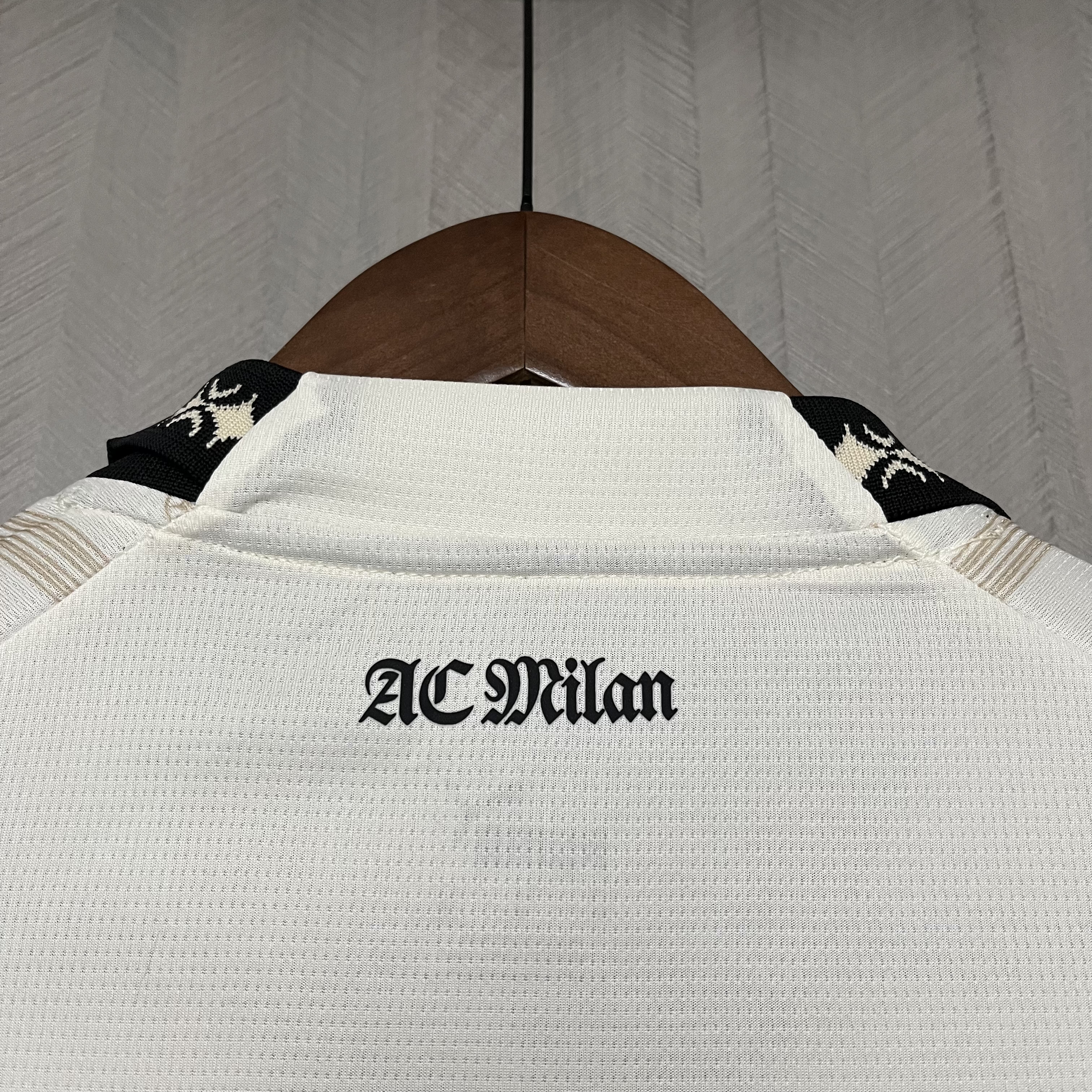 Camisola AC Milan X Pleasures White 23/24 - Versão adepto 7