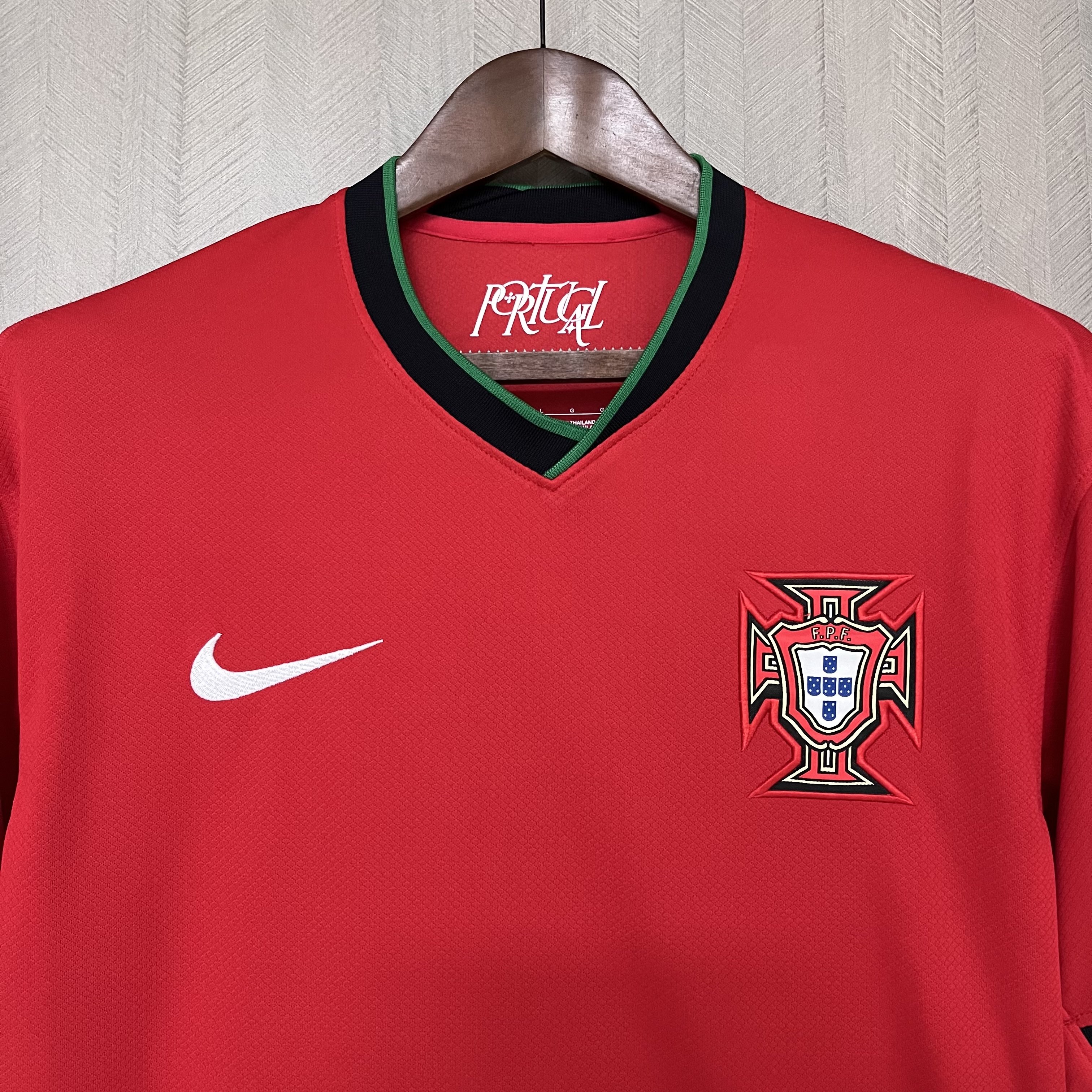 Camisola Principal Portugal Euro 2024 - Versão adepto 9