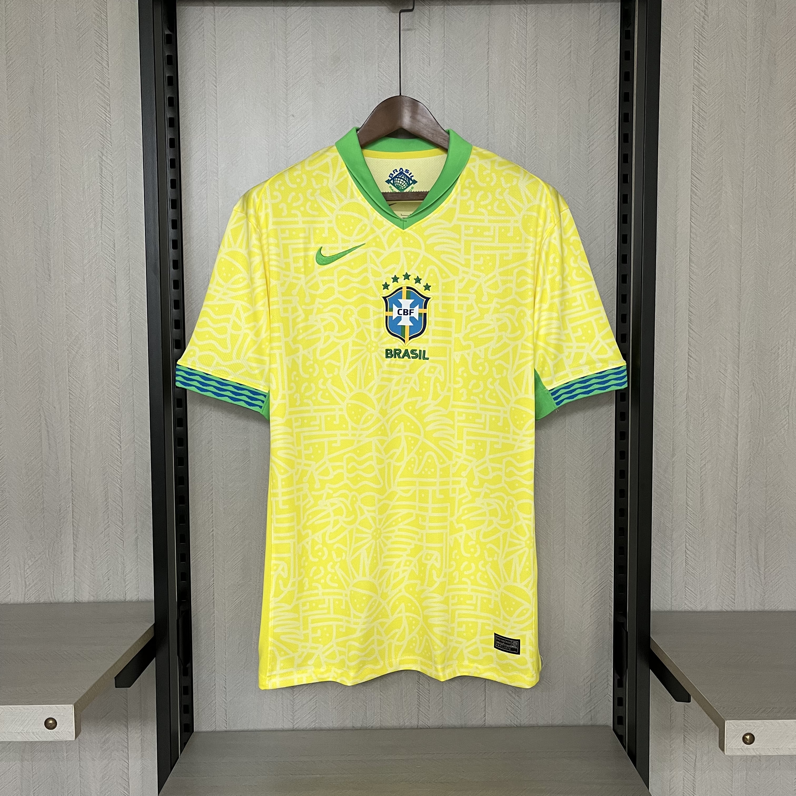 Camisola principal Brasil 2024 Versão adepto 1