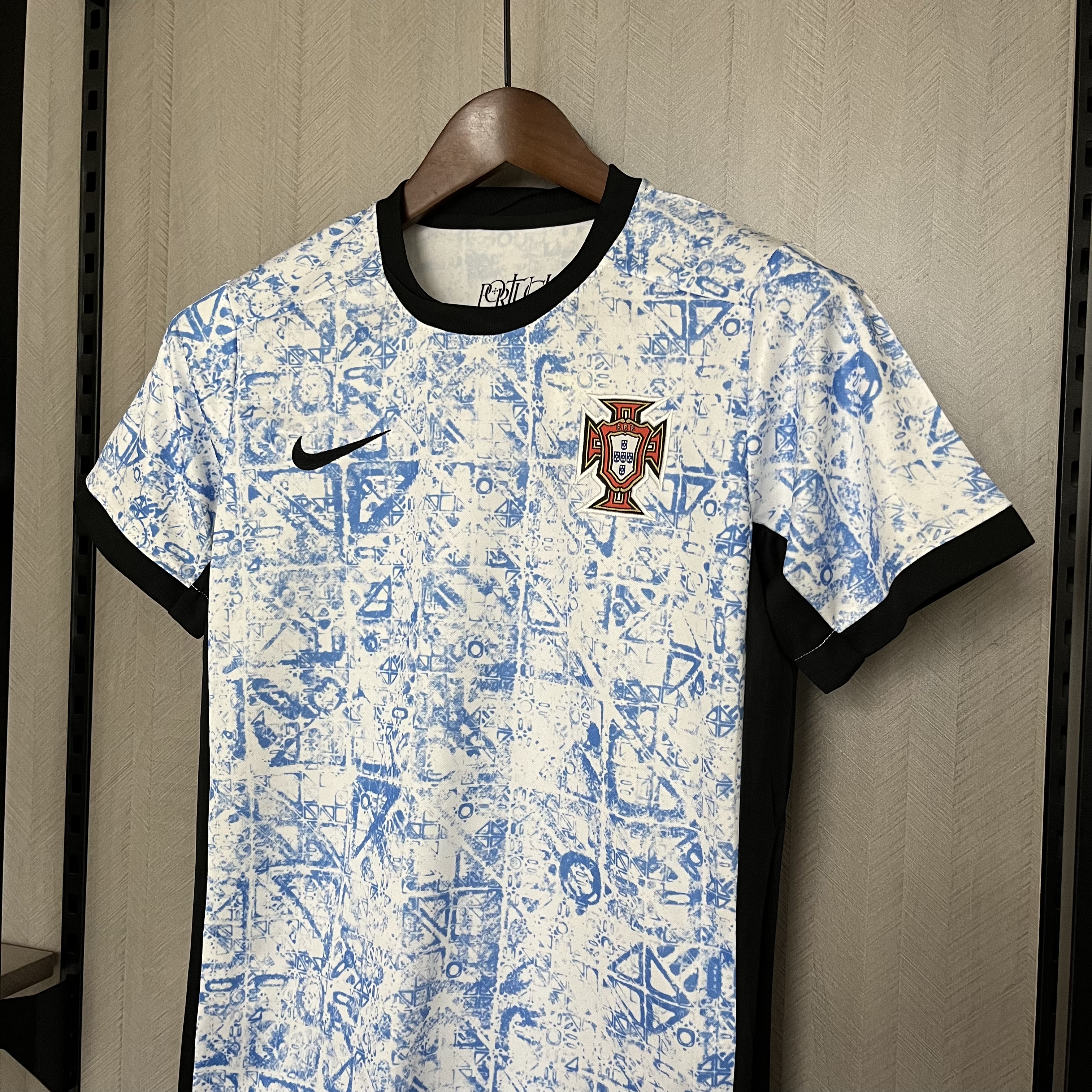 Kit Criança Portugal alternativo Euro 2024 7