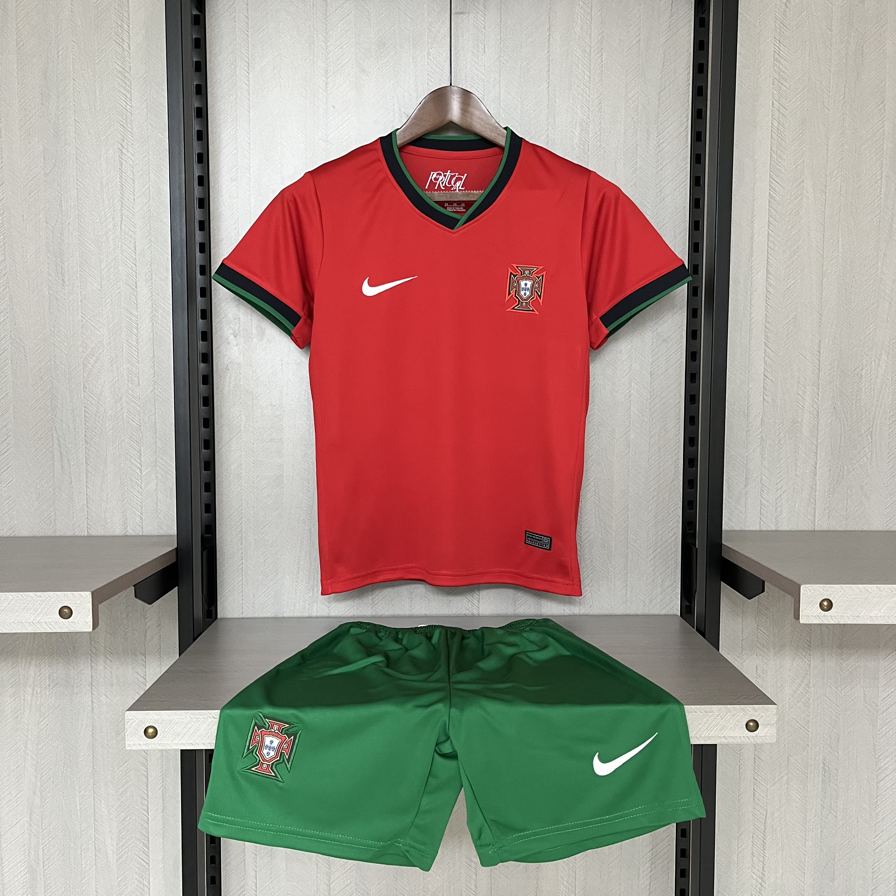 Kit Criança Portugal principal Euro 2024 1
