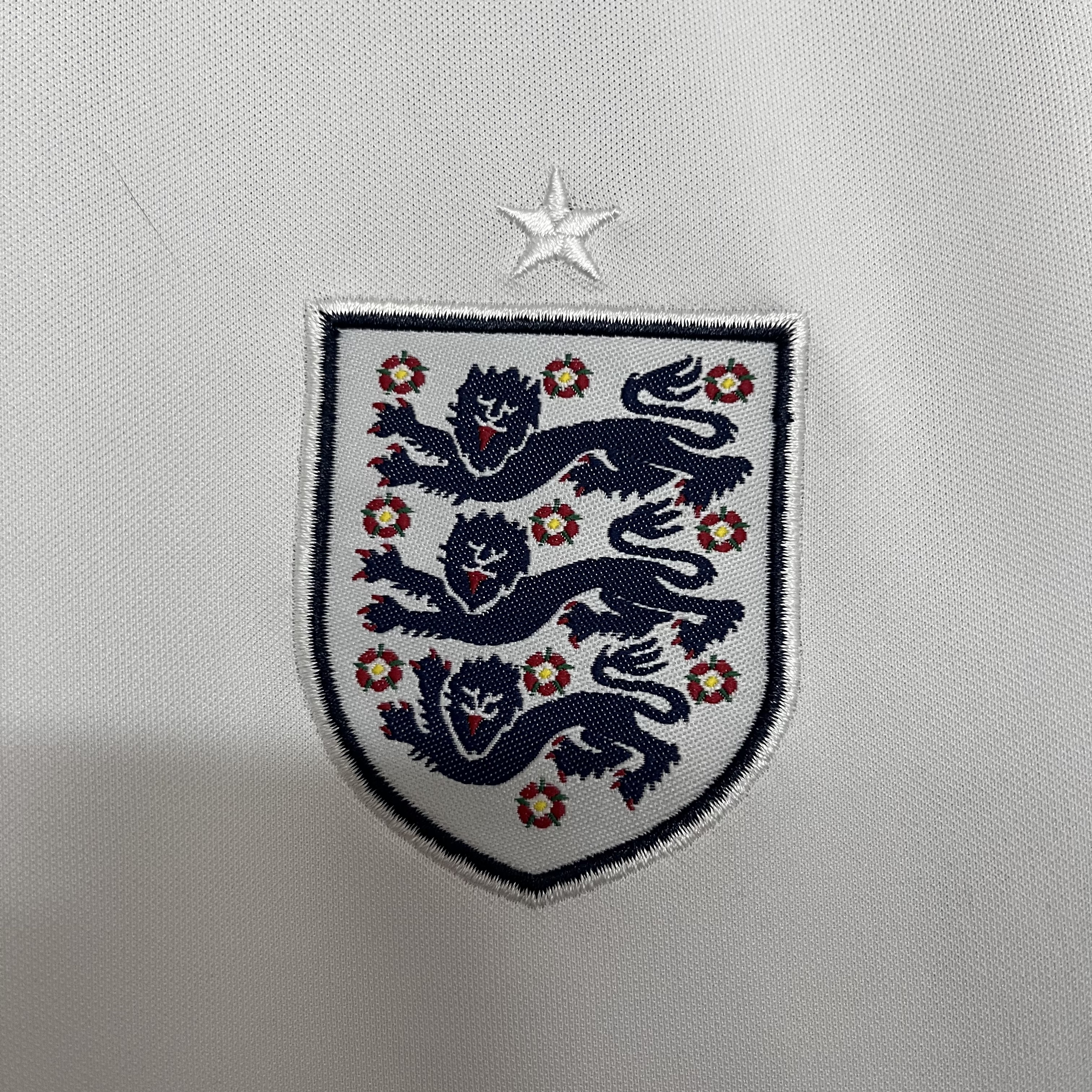 Kit Criança Inglaterra principal Euro 2024 4