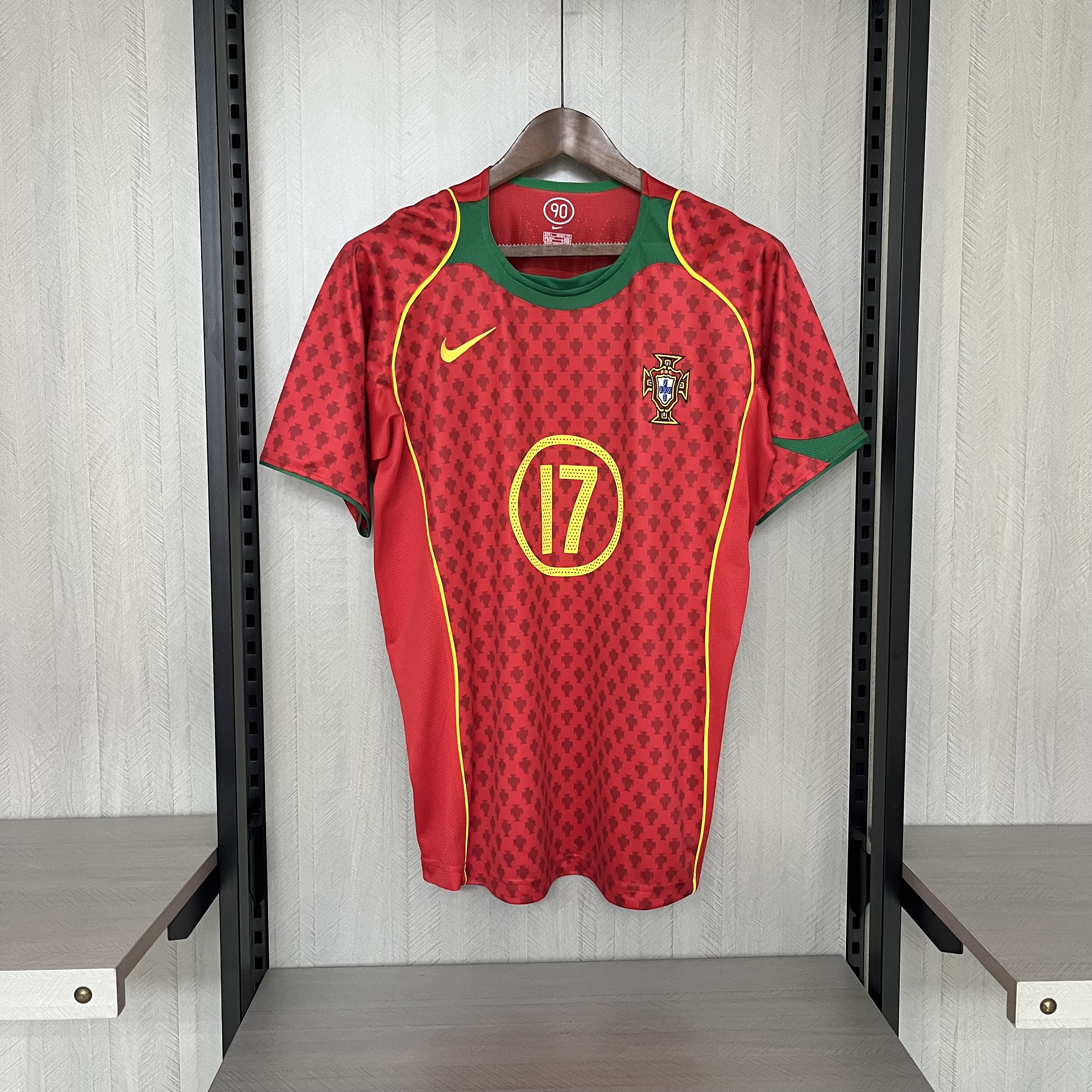 Camisola principal Portugal Euro 2004 - C.Ronaldo 17 - Versão adepto 3