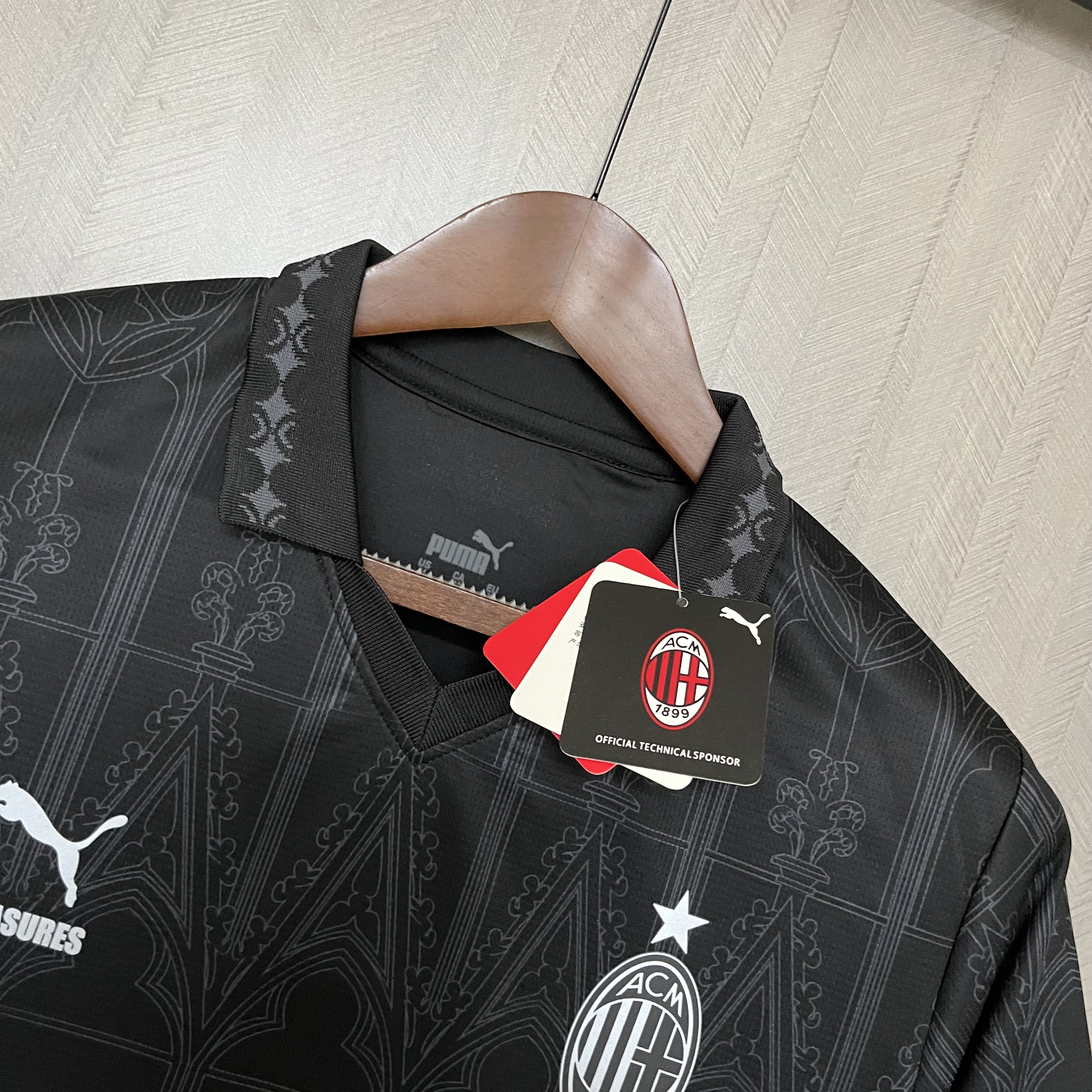 Camisola AC Milan X Pleasures Dark 23/24 - Versão adepto 10