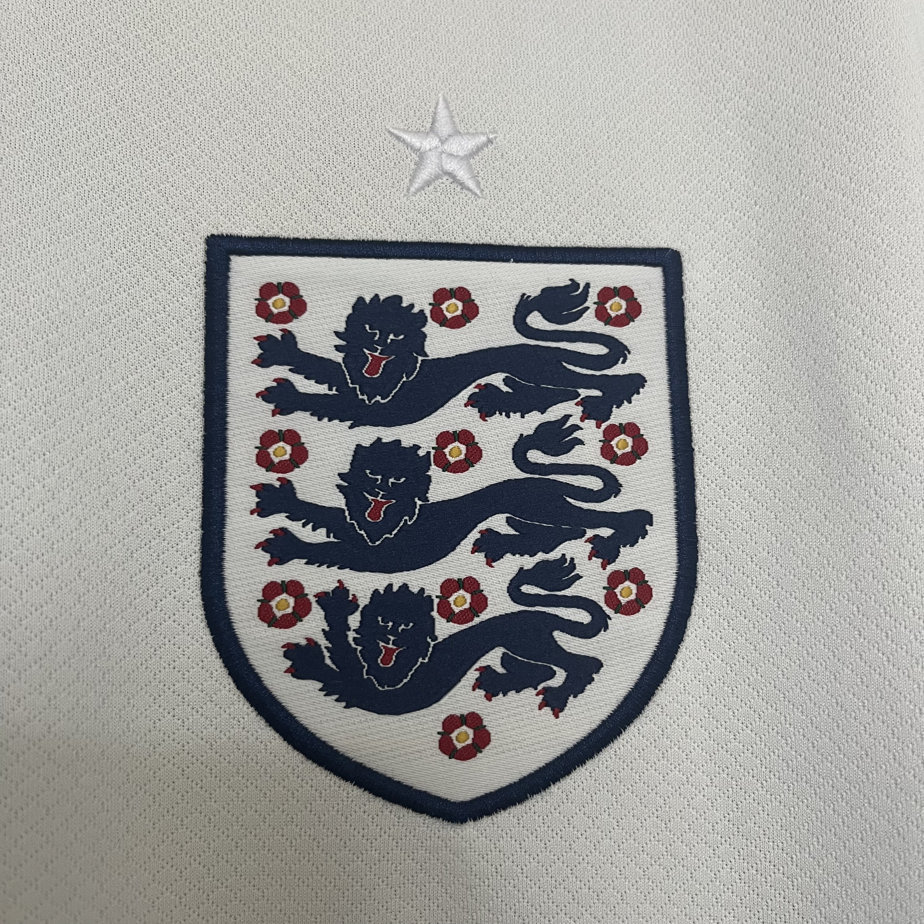 Camisola principal Inglaterra Euro 2024 - Versão adepto 3