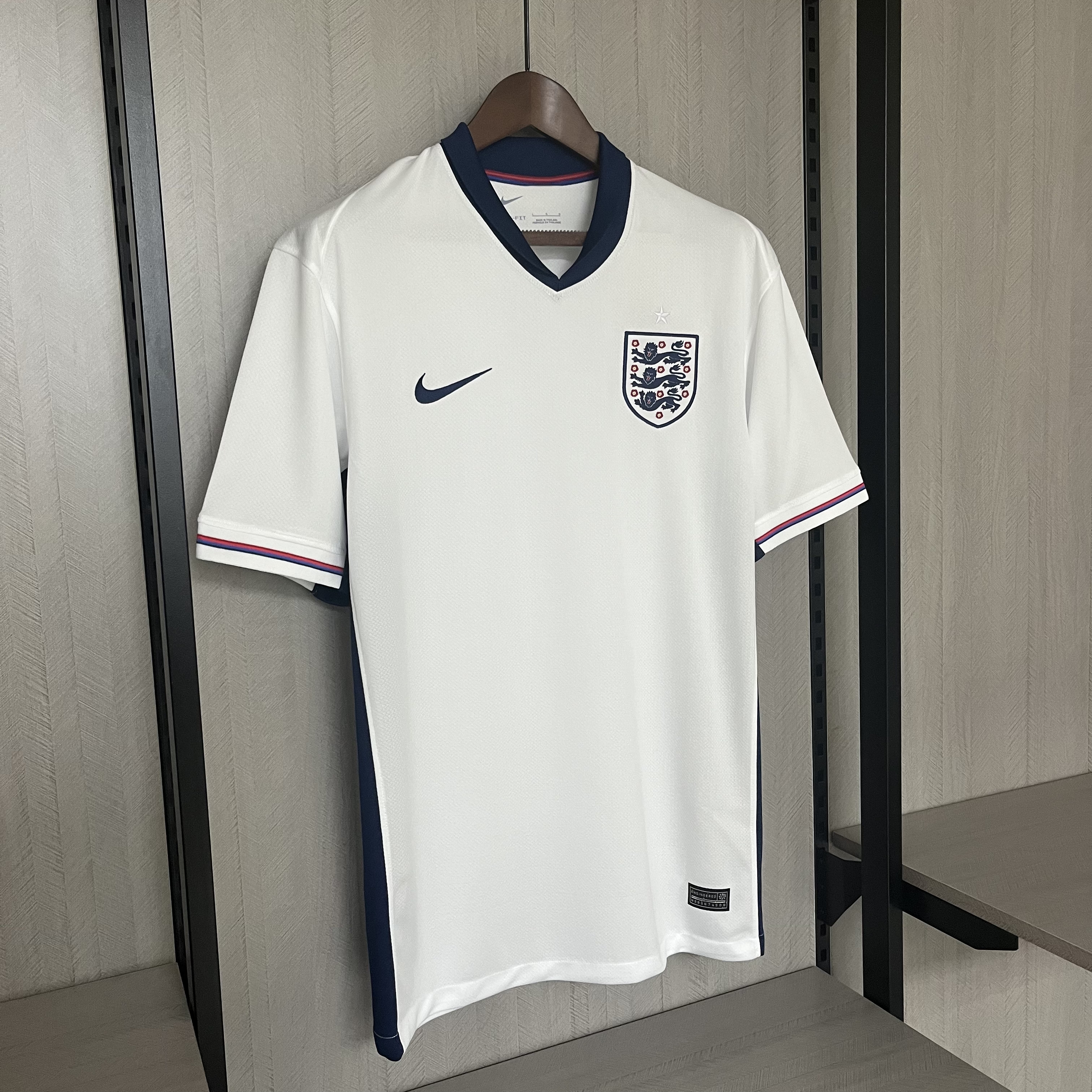 Camisola principal Inglaterra Euro 2024 - Versão adepto 8