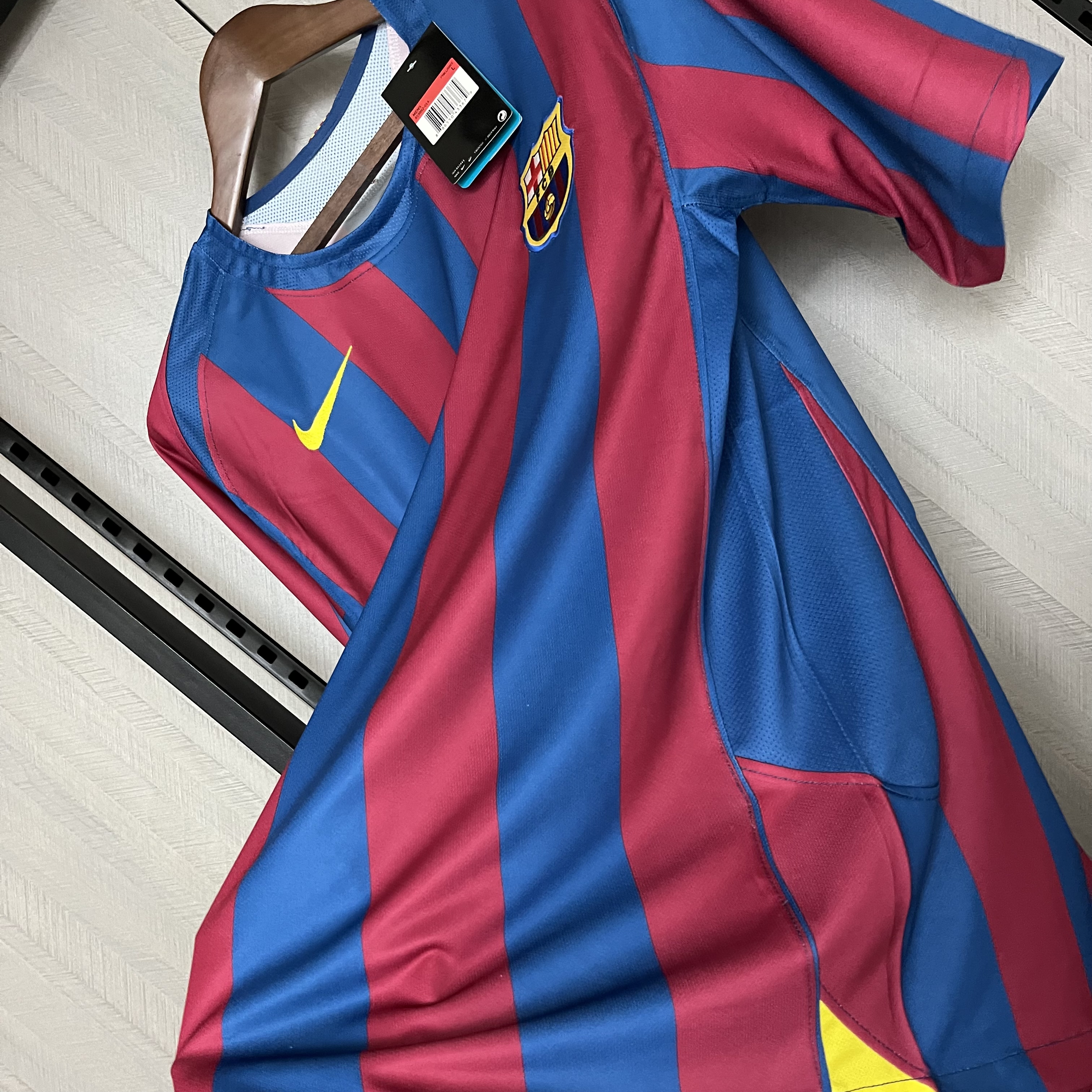 Camisola principal Barcelona 2005/2006 - Versão adepto 9