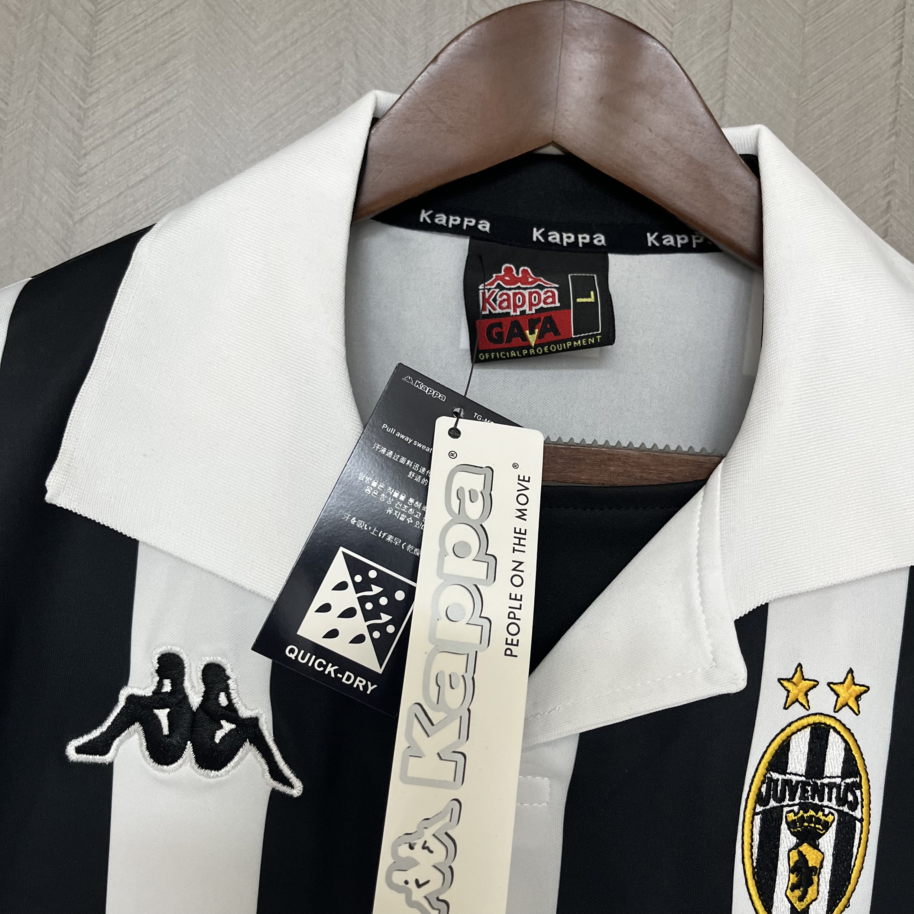 Camisola Principal Juventus 1999/2000 - Versão adepto 8