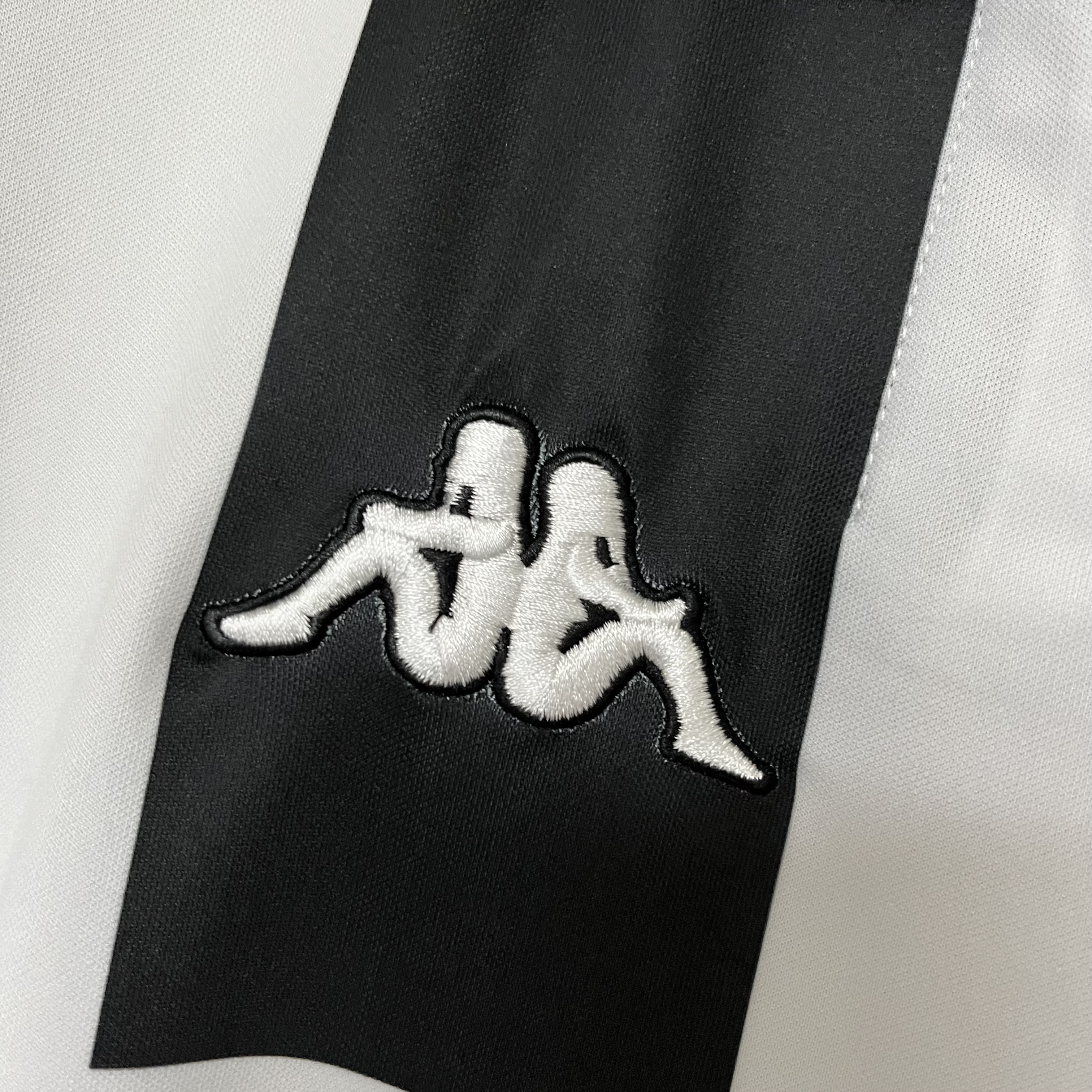 Camisola Principal Juventus 1997/1998 - Versão adepto 4