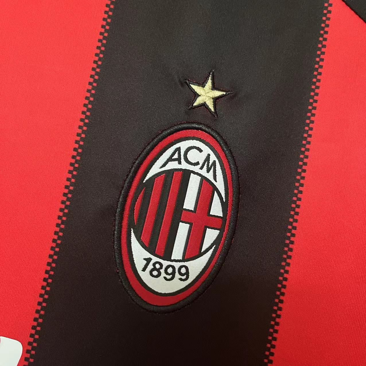 Camisola Principal Ac Milan 2010/2011 - Versão adepto 4