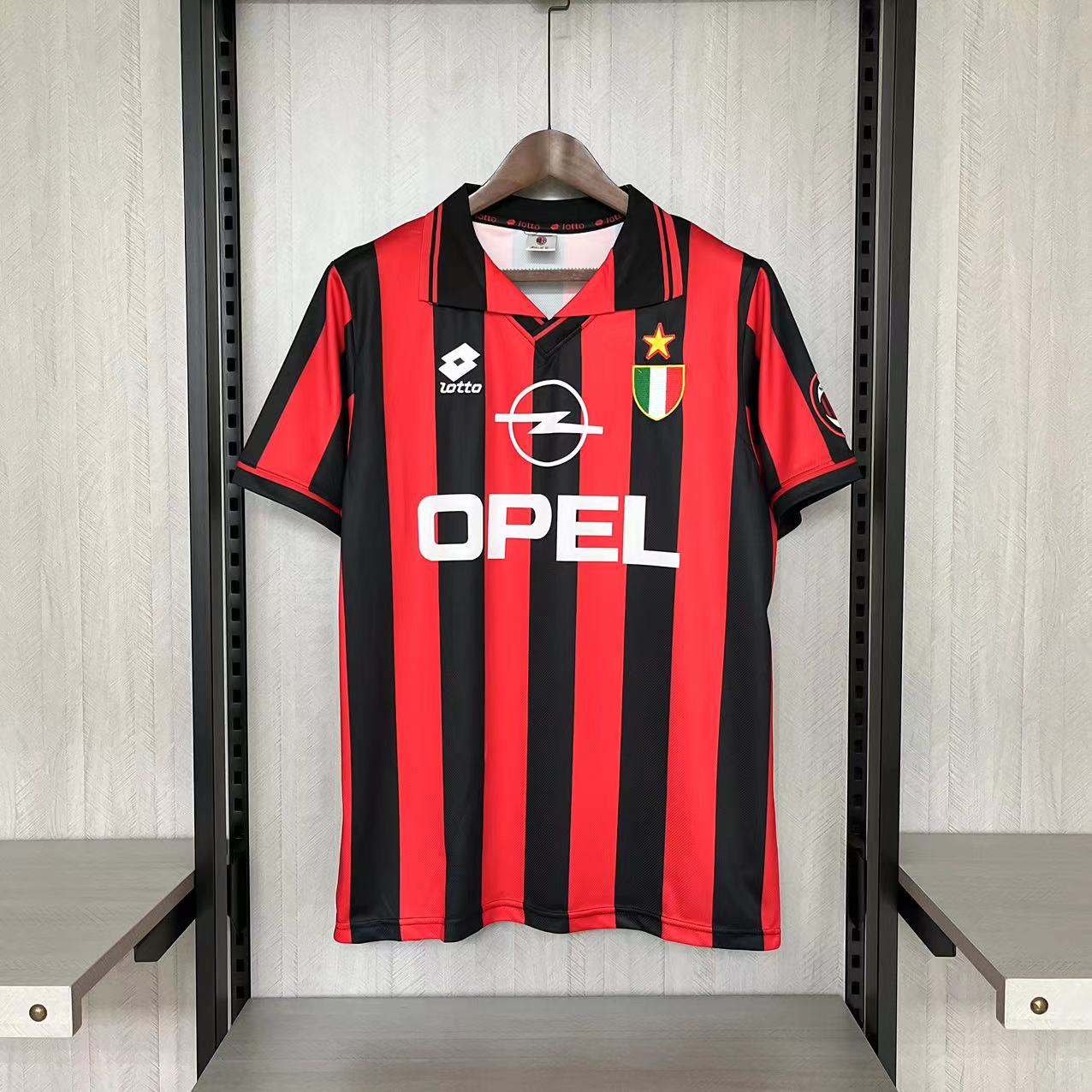 Camisola principal Ac Milan 1996/1997 - Versão adepto 1