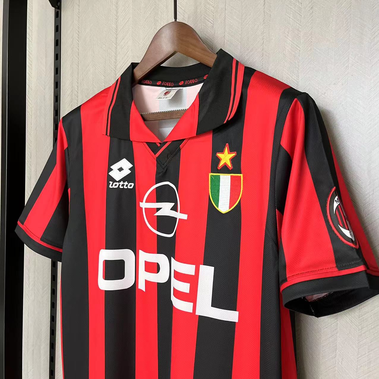 Camisola principal Ac Milan 1996/1997 - Versão adepto 8