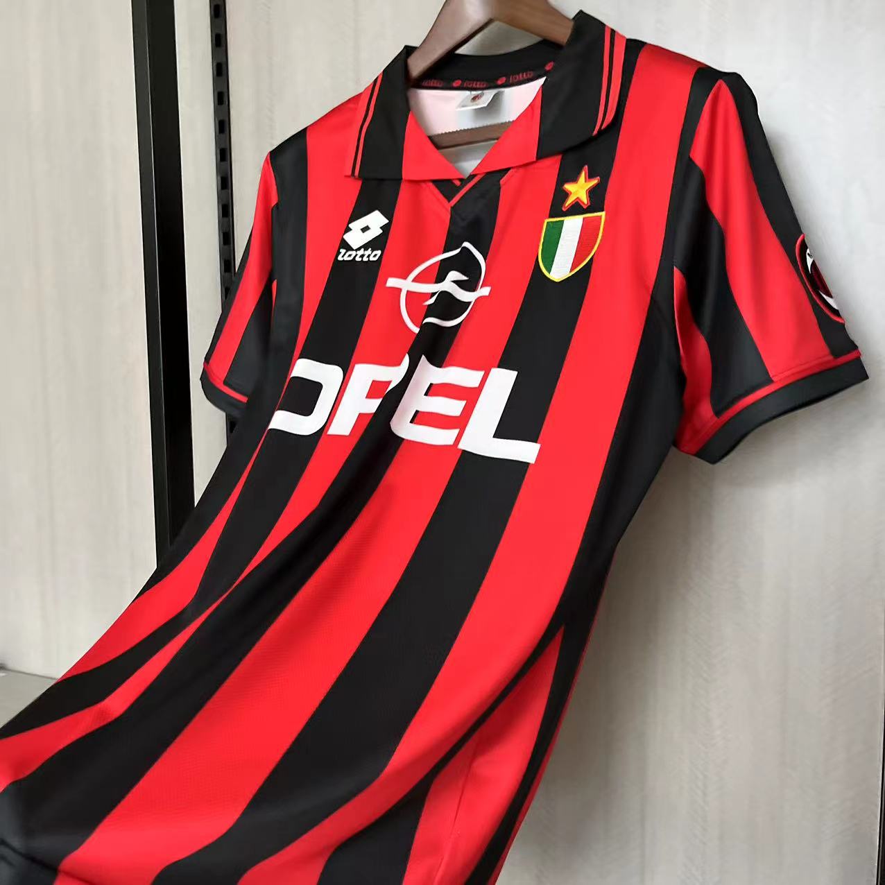 Camisola principal Ac Milan 1996/1997 - Versão adepto 9