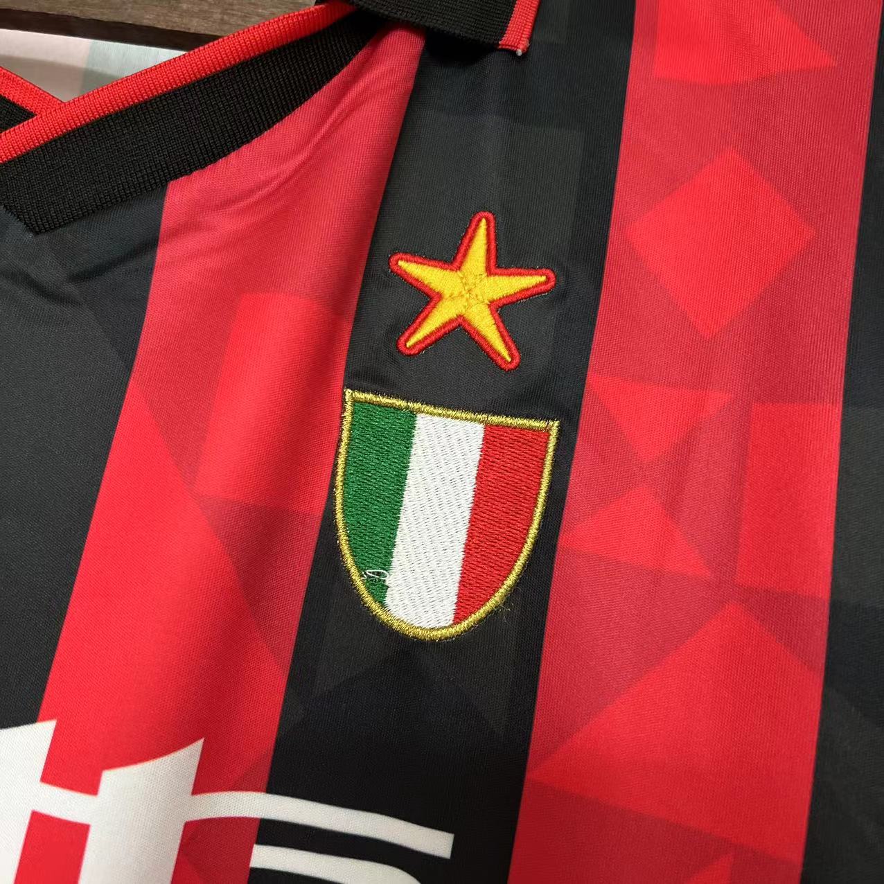 Camisola principal Ac Milan 1993/1994 - Versão adepto 4