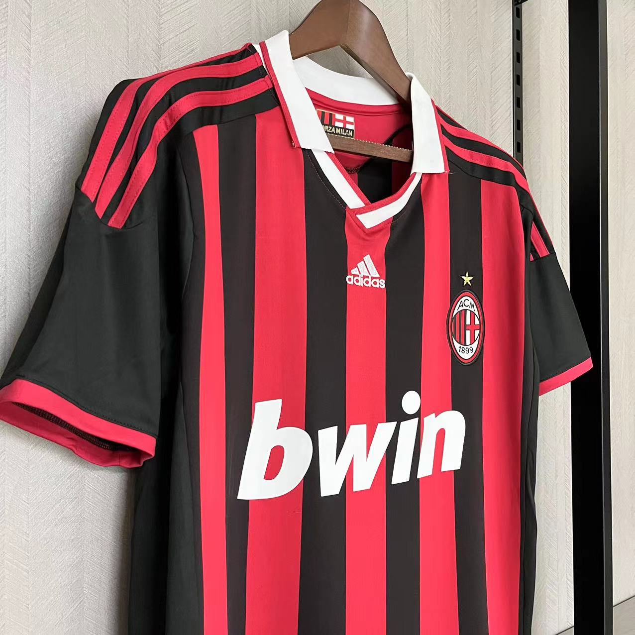 Camisola principal Ac Milan 2009/2010 - Versão adepto 9