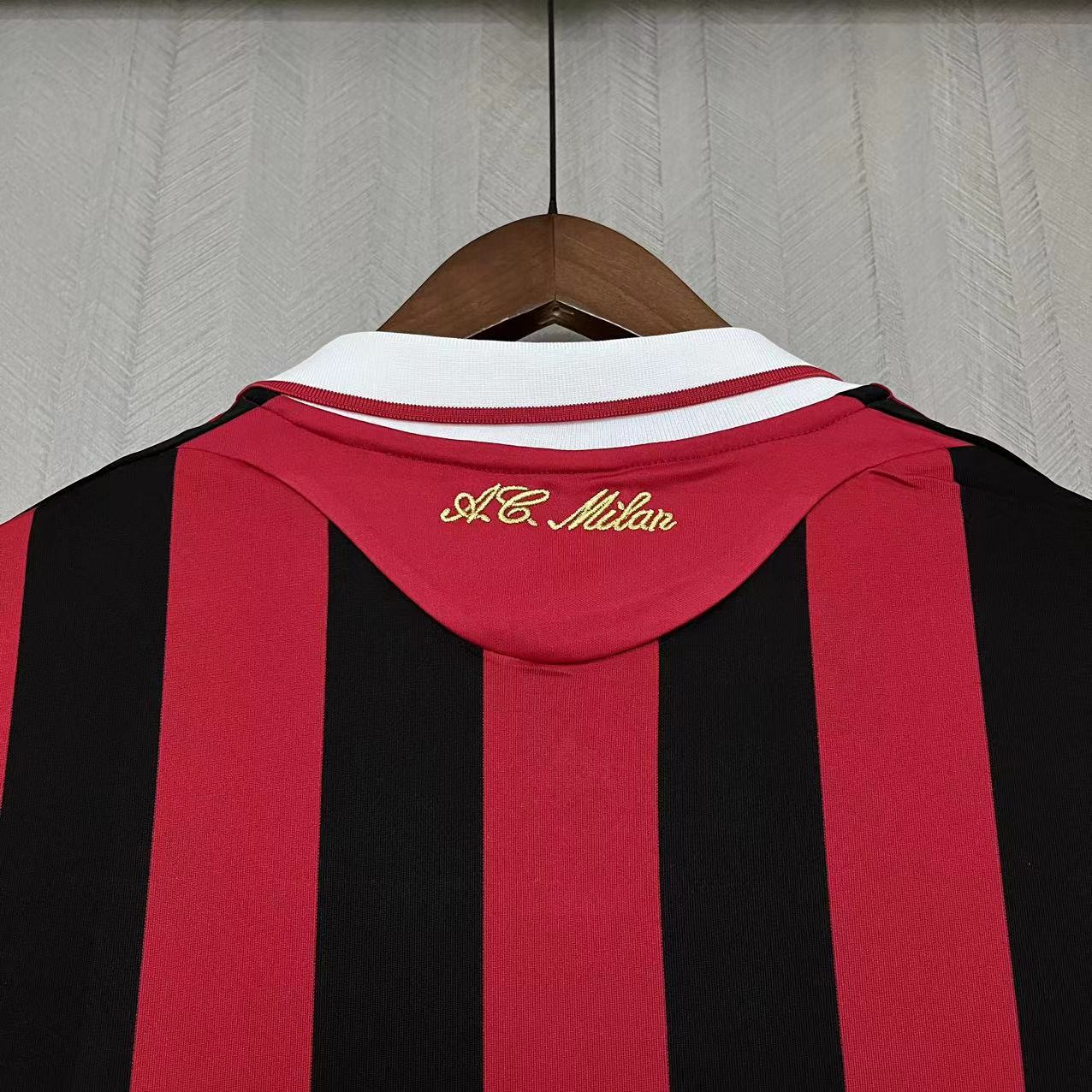 Camisola principal Ac Milan 2009/2010 - Versão adepto 7