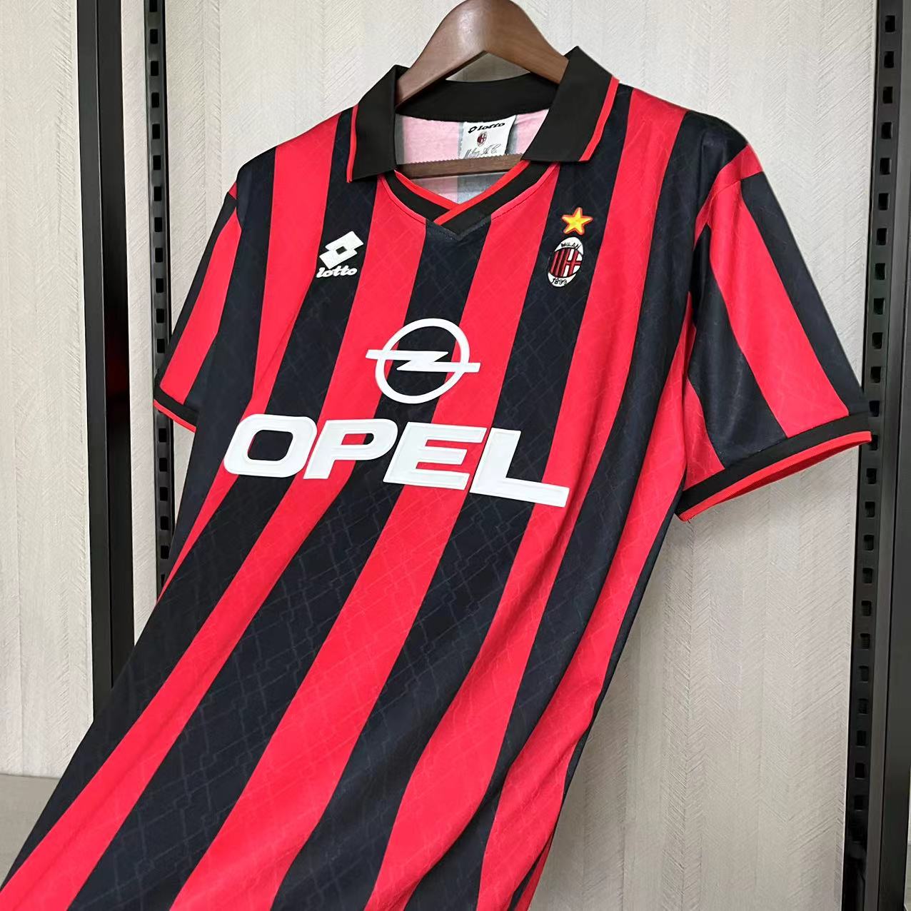 Camisola principal Ac Milan 1995/1996 - Versão adepto 8