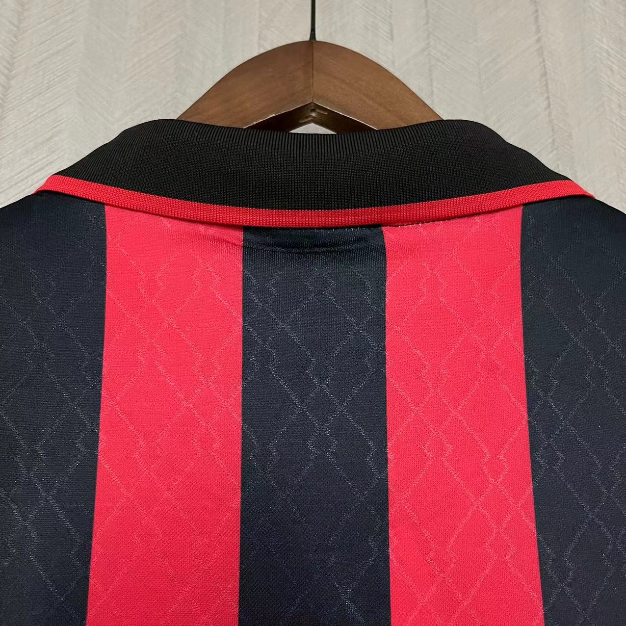 Camisola principal Ac Milan 1995/1996 - Versão adepto 7