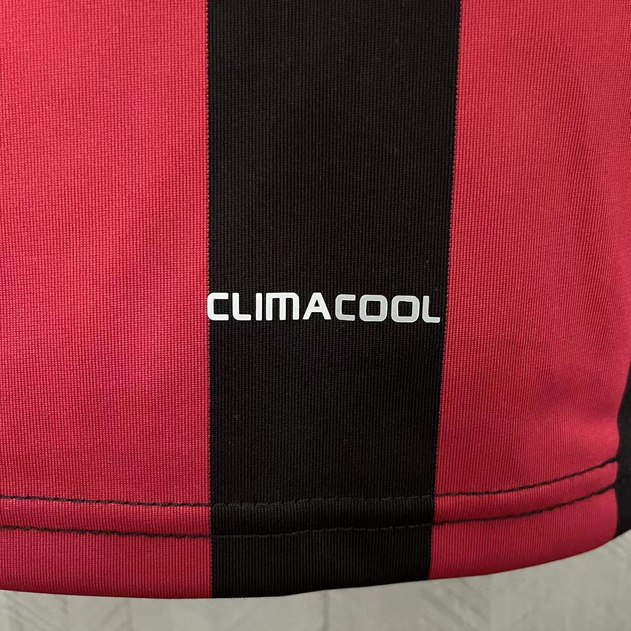Camisola principal Ac Milan 2009/2010 - Versão adepto - Manga comprida 11