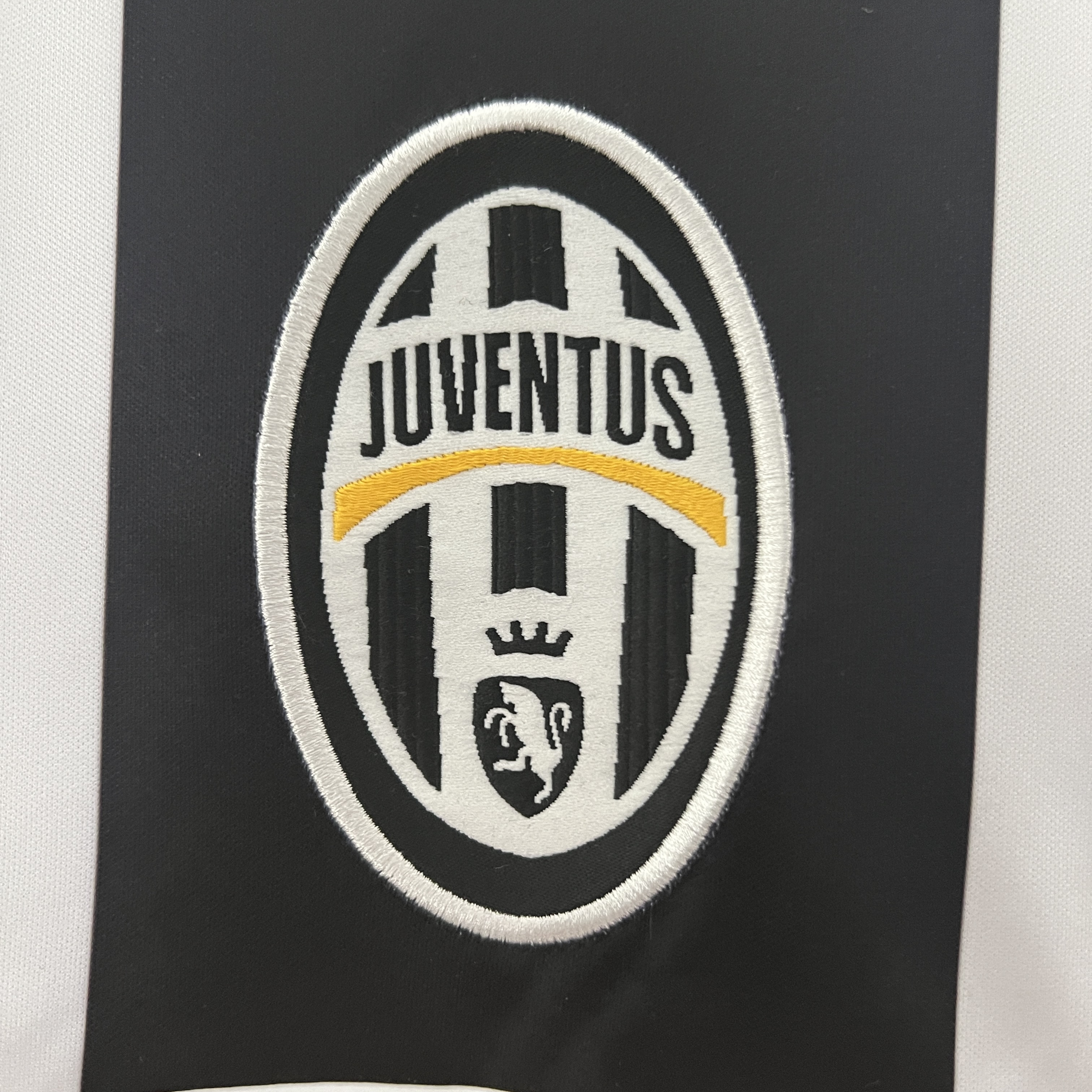 Camisola principal Juventus 2004/2005 - Versão adepto 4